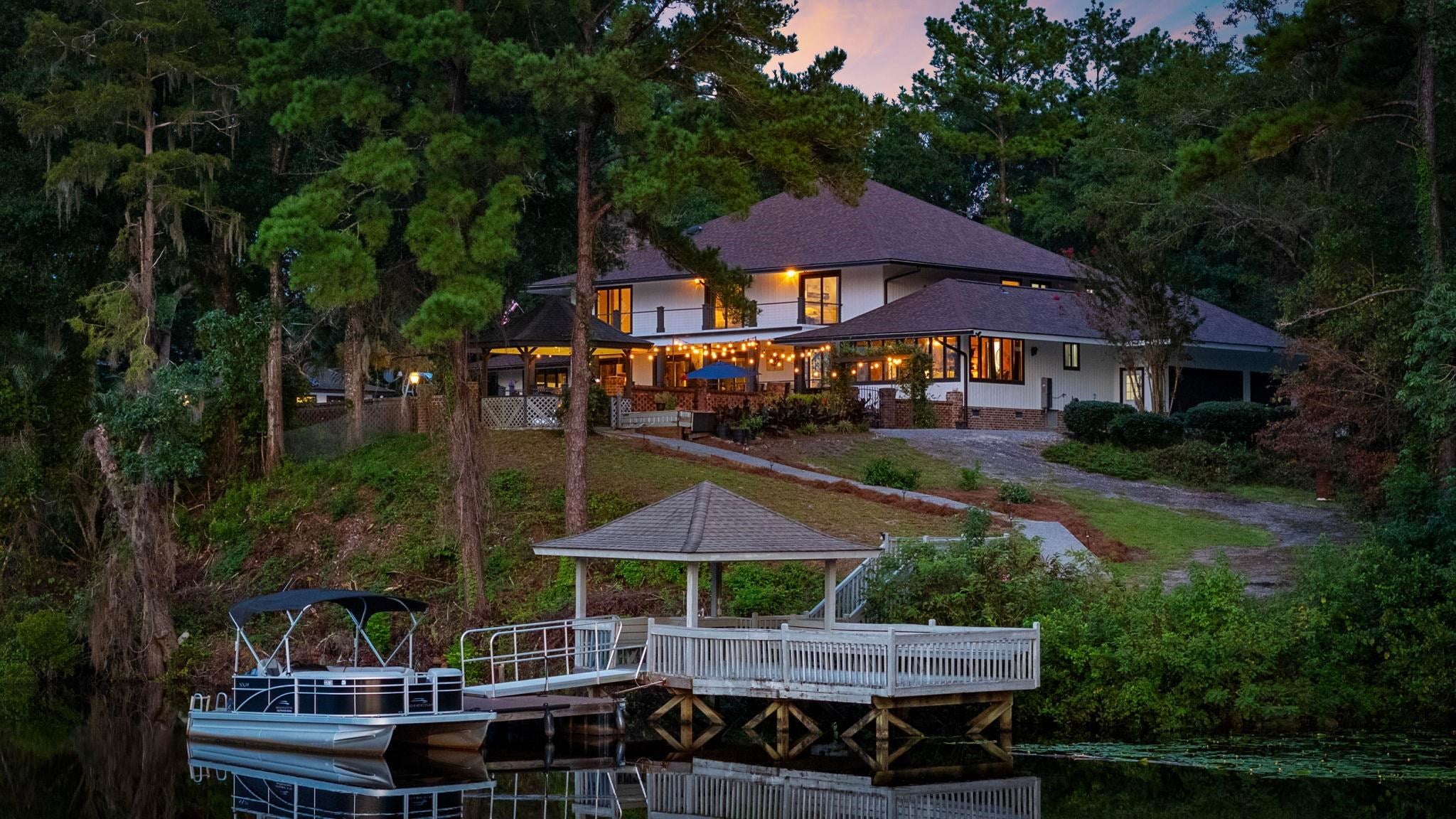 Georgetown, South Carolina, 29440, United States, 7 Bedrooms Bedrooms, ,5 BathroomsBathrooms,Residential,Active,2022384