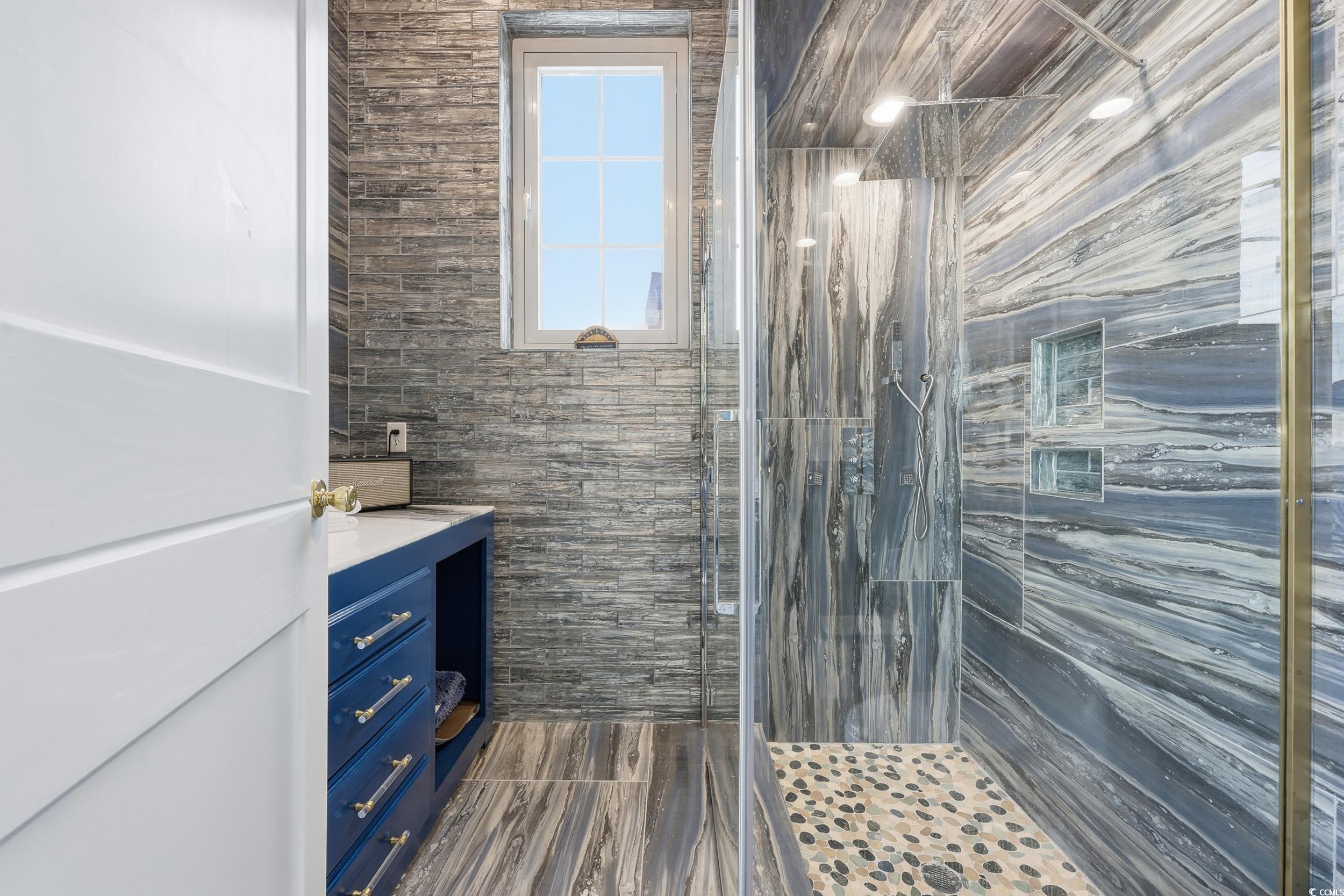 Georgetown, South Carolina, 29440, United States, 5 Bedrooms Bedrooms, ,6 BathroomsBathrooms,Residential,Active,1990048