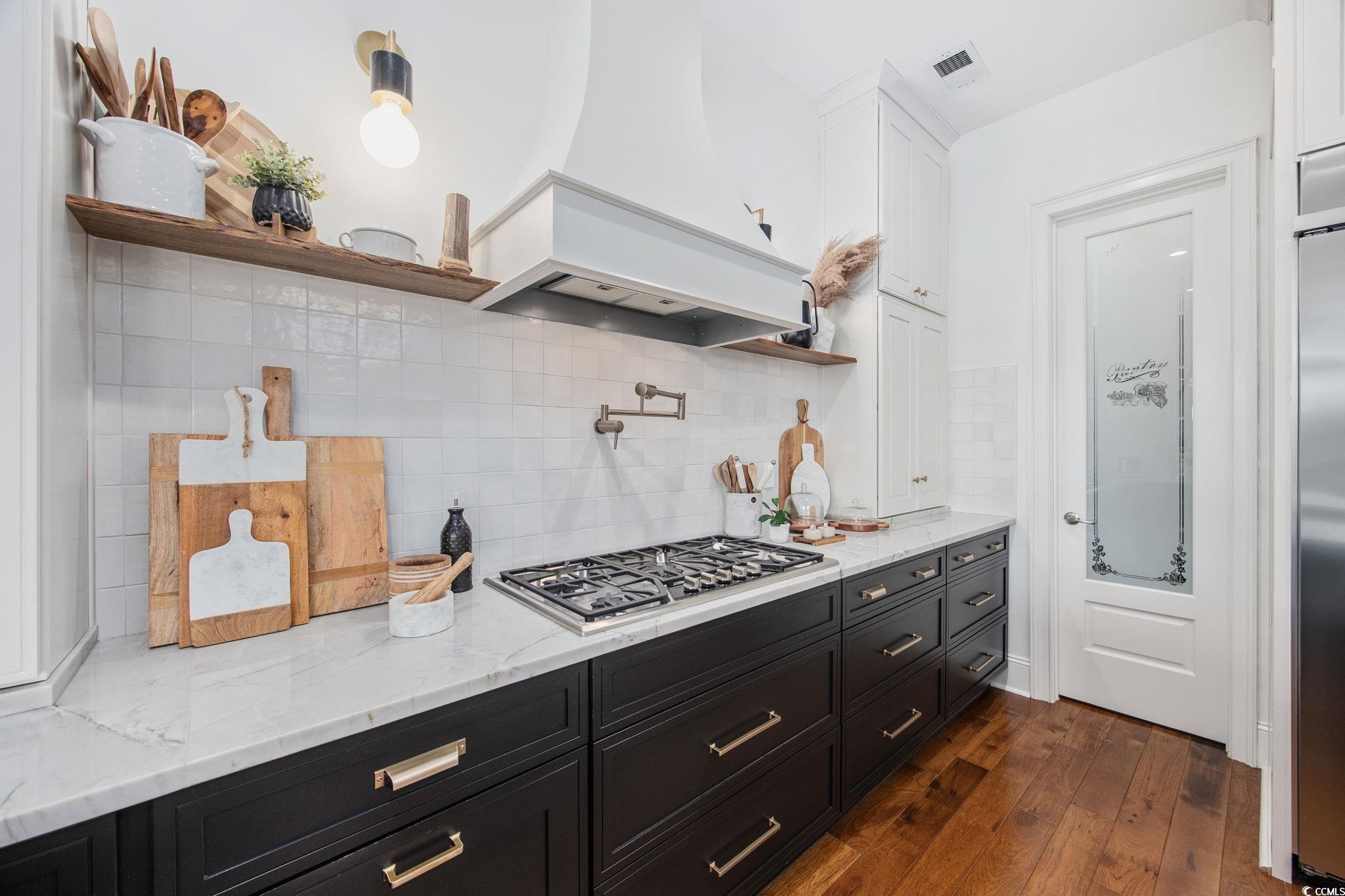 Myrtle Beach, South Carolina, 29579, United States, 5 Bedrooms Bedrooms, ,5 BathroomsBathrooms,Residential,Active,2016674