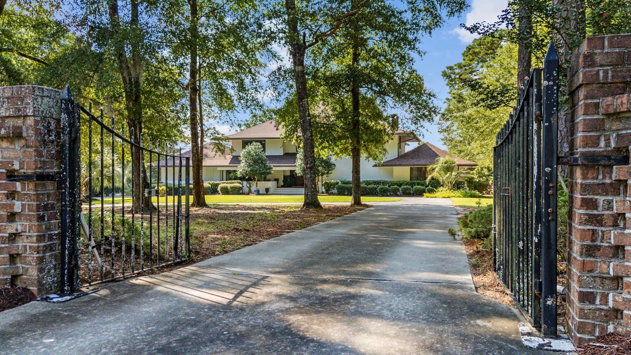 Georgetown, South Carolina, 29440, United States, 7 Bedrooms Bedrooms, ,5 BathroomsBathrooms,Residential,Active,2022384