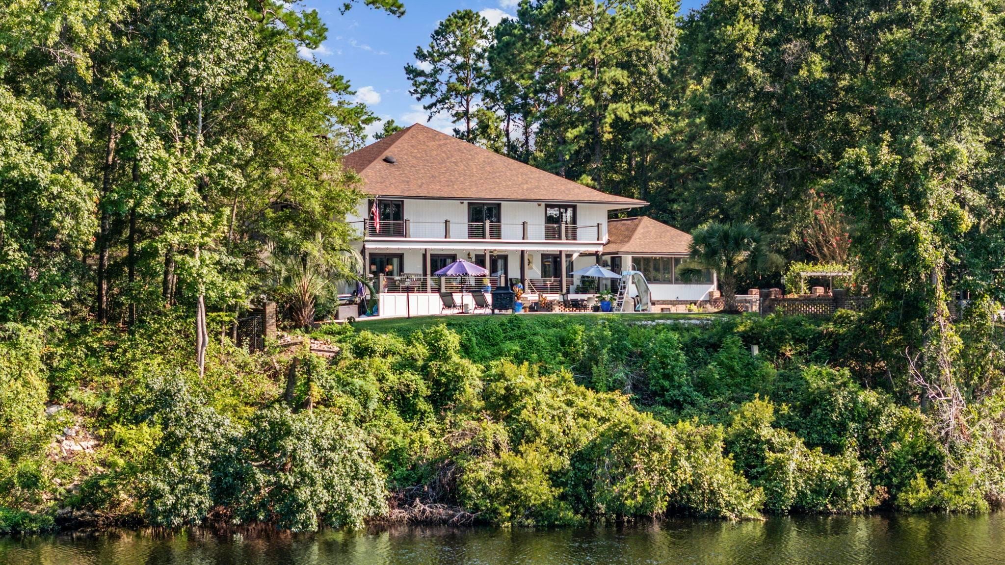 Georgetown, South Carolina, 29440, United States, 7 Bedrooms Bedrooms, ,5 BathroomsBathrooms,Residential,Active,2022384