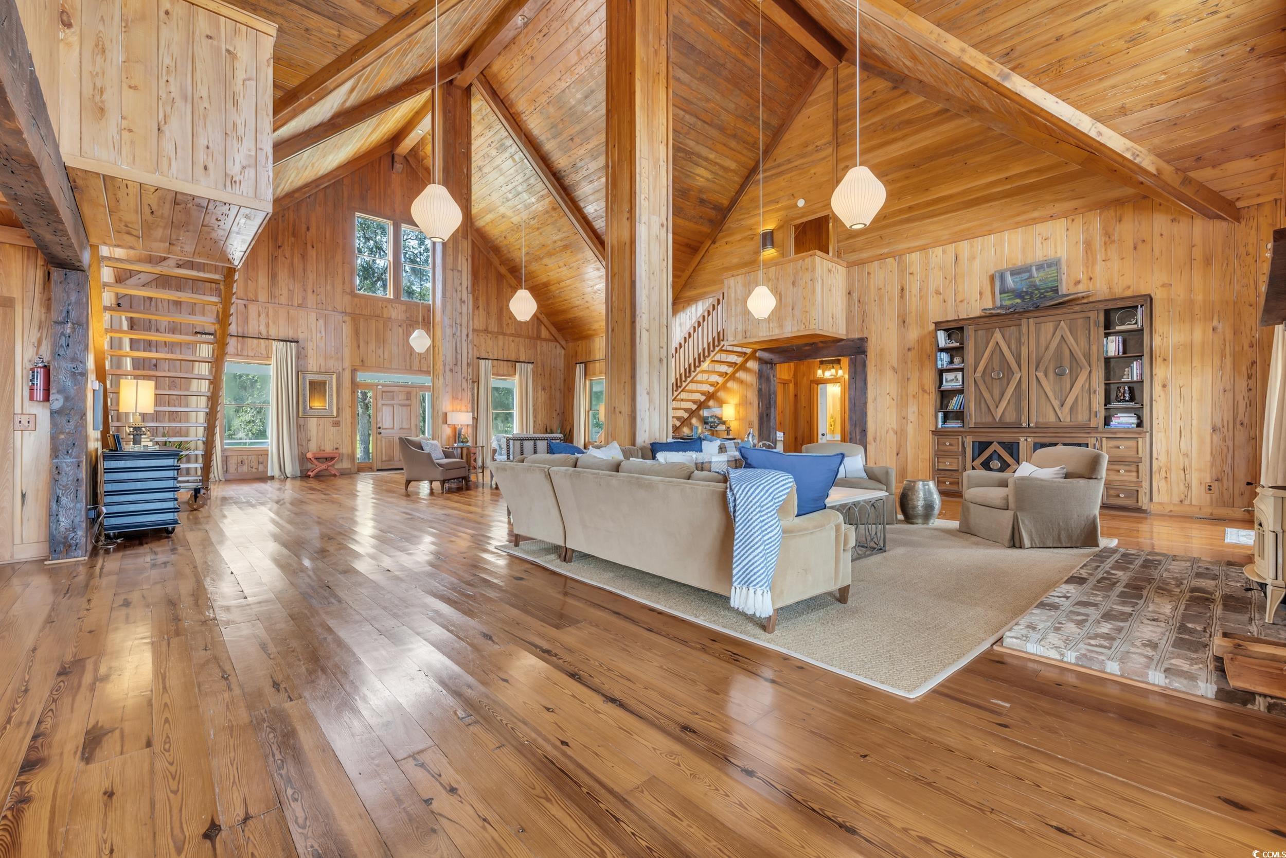 Georgetown, South Carolina, 29440, United States, 5 Bedrooms Bedrooms, ,9 BathroomsBathrooms,Residential,Active,1953653