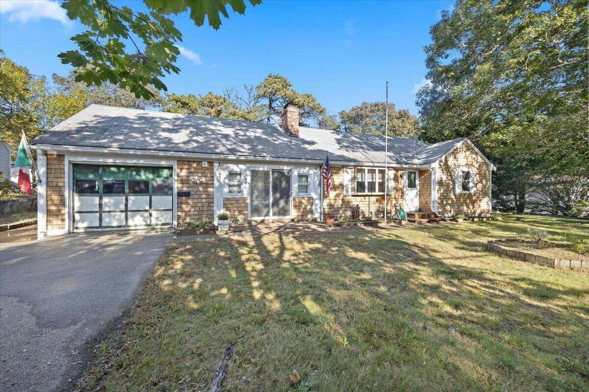 356 STATION AVE, SOUTH YARMOUTH, MA 02664, photo 1 of 30