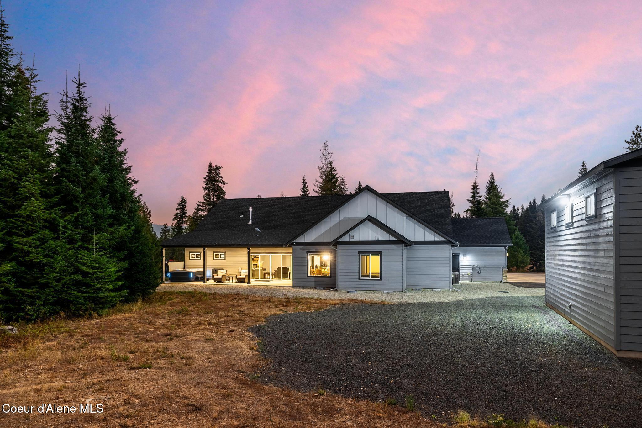 Rathdrum, Idaho, 83858, United States, 5 Bedrooms Bedrooms, ,3 BathroomsBathrooms,Residential,Active,1941134