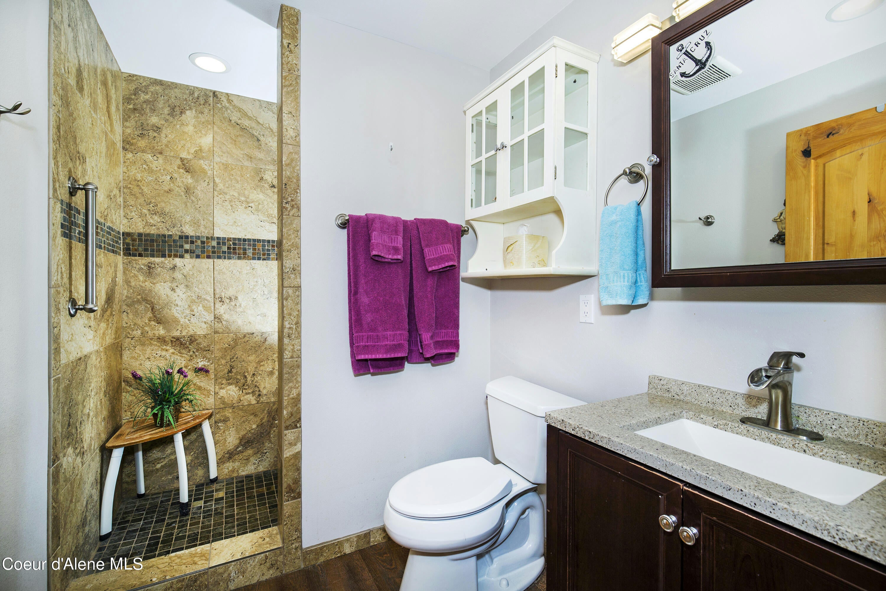 Sandpoint, Idaho, 83864, United States, ,5 BathroomsBathrooms,Residential,Pending,1769677