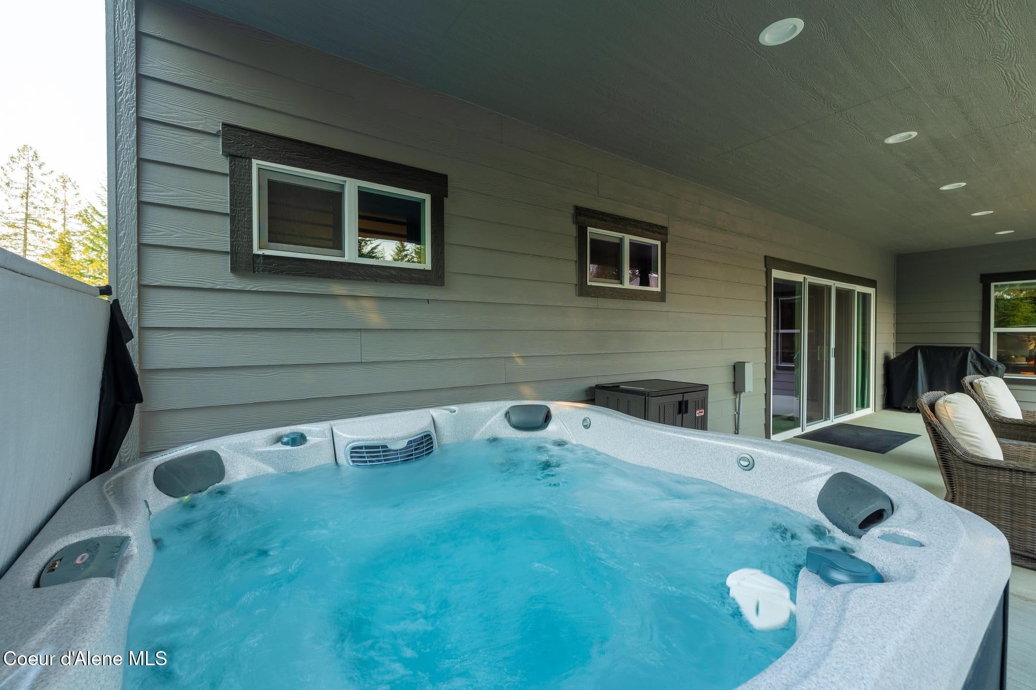 Rathdrum, Idaho, 83858, United States, 5 Bedrooms Bedrooms, ,3 BathroomsBathrooms,Residential,Active,1941134
