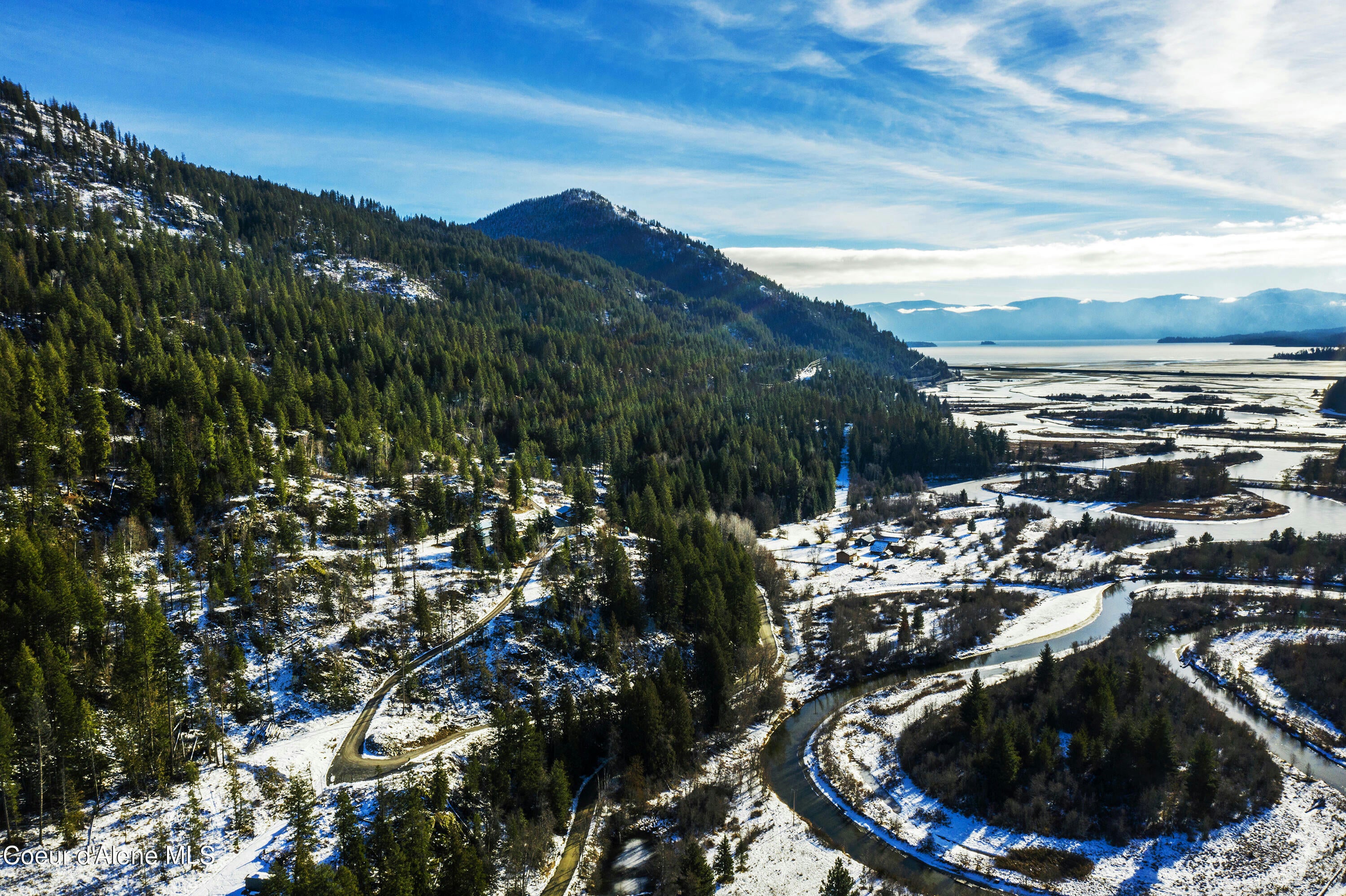 Sandpoint, Idaho, 83864, United States, ,5 BathroomsBathrooms,Residential,Pending,1769677