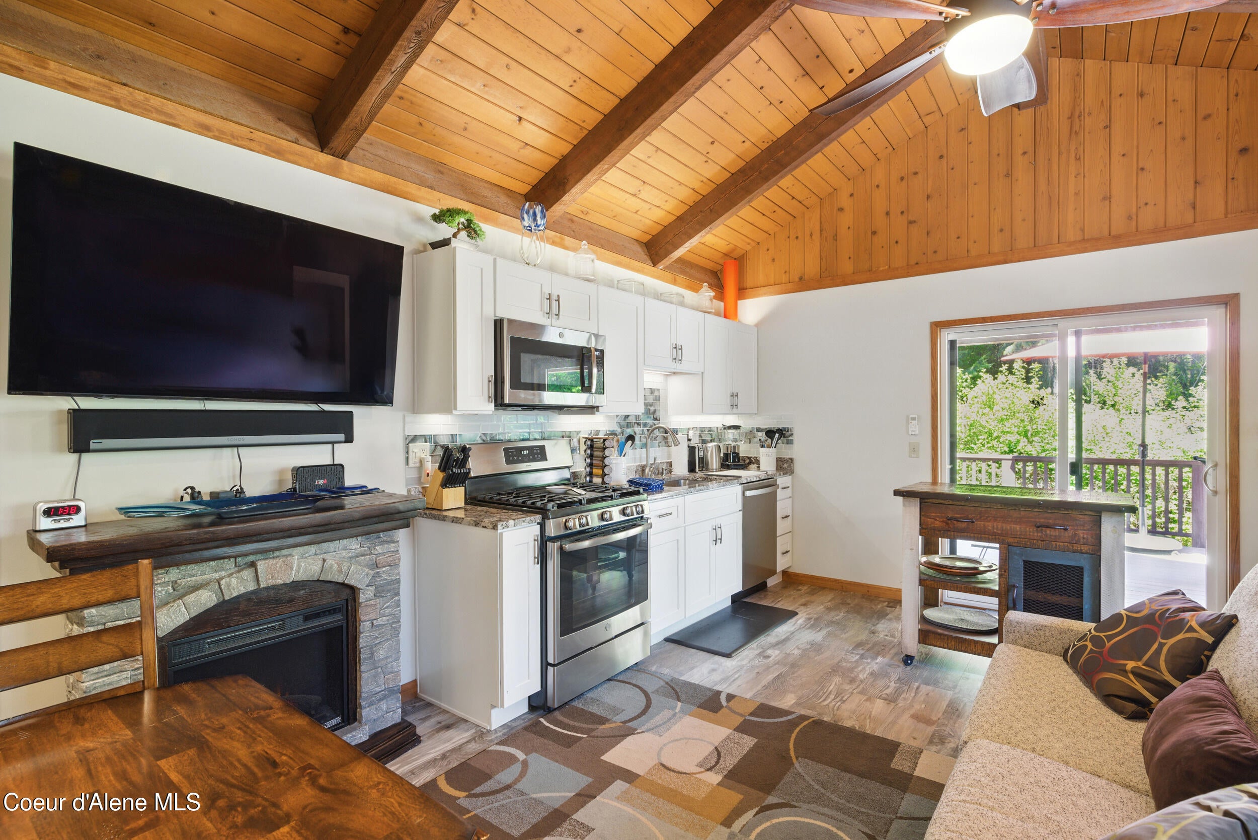 Sandpoint, Idaho, 83864, United States, 4 Bedrooms Bedrooms, ,3 BathroomsBathrooms,Residential,Active,1824574
