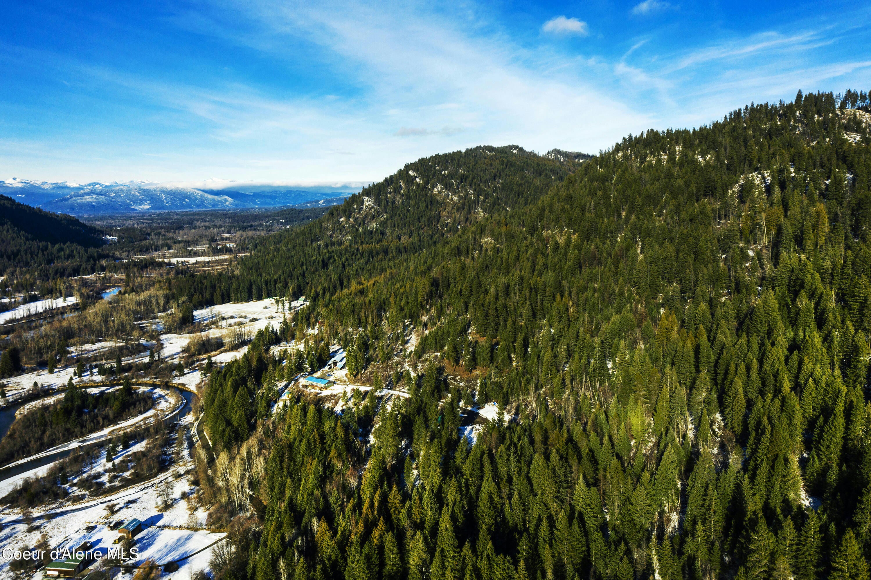 Sandpoint, Idaho, 83864, United States, ,5 BathroomsBathrooms,Residential,Pending,1769677