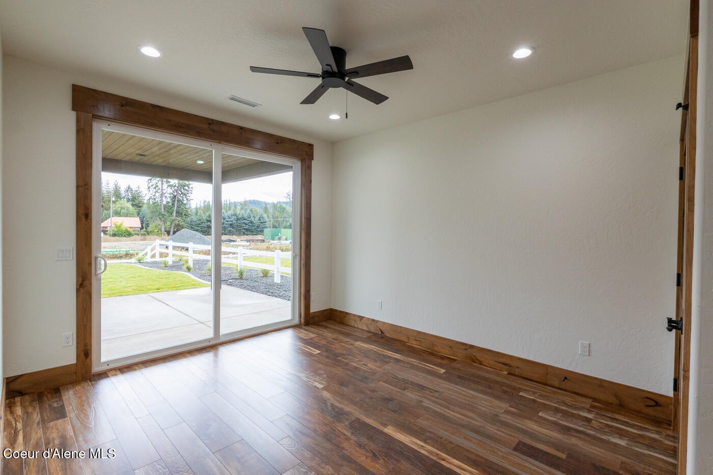 Sandpoint, Idaho, 83864, United States, 3 Bedrooms Bedrooms, ,3 BathroomsBathrooms,Residential,Active,1945083