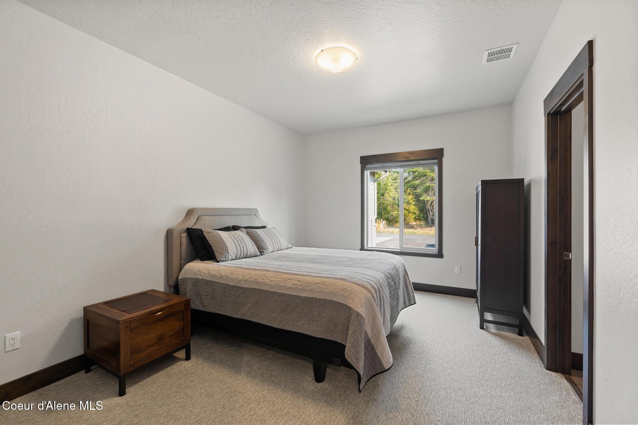 Rathdrum, Idaho, 83858, United States, 5 Bedrooms Bedrooms, ,3 BathroomsBathrooms,Residential,Active,1941134