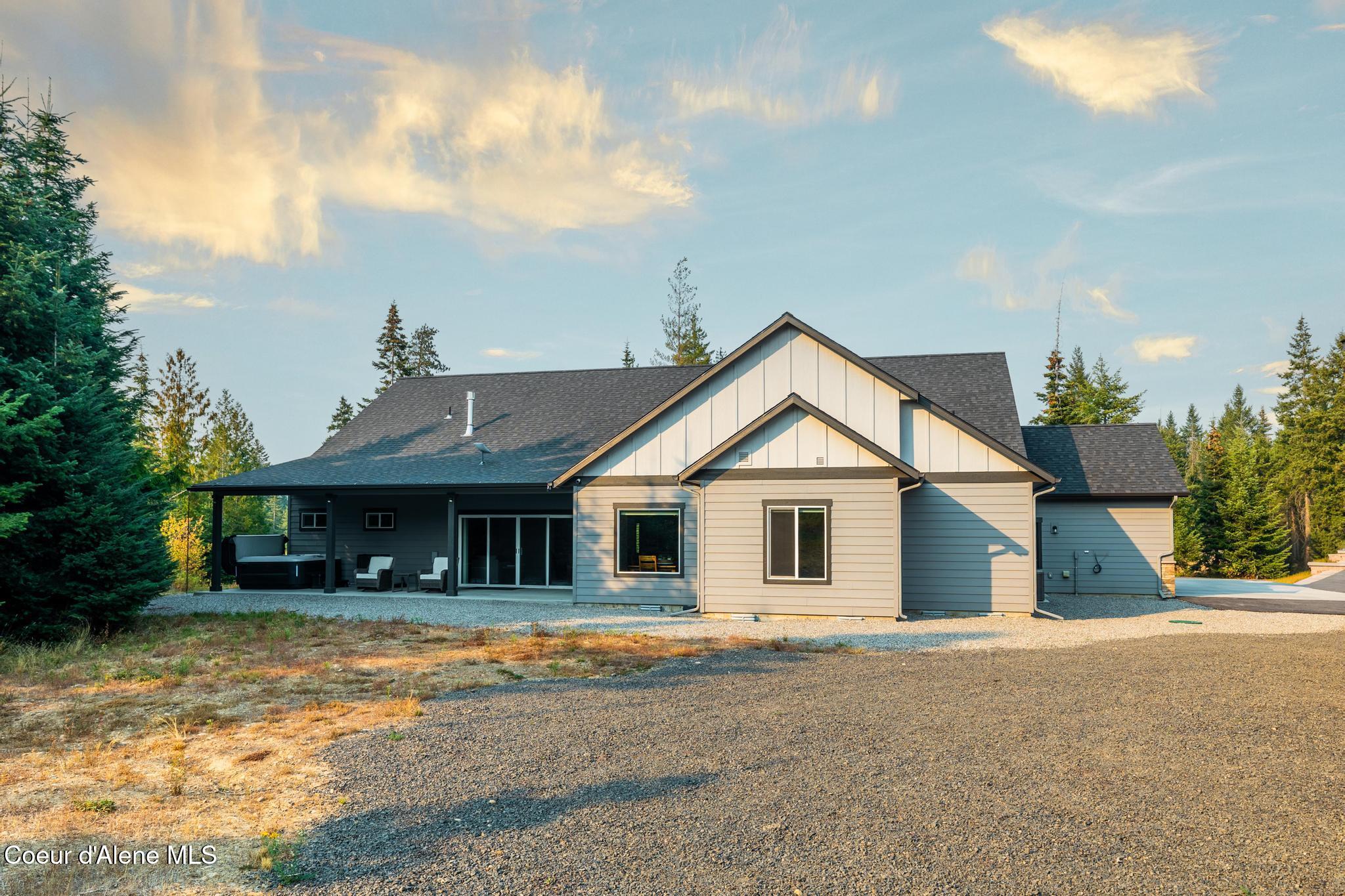 Rathdrum, Idaho, 83858, United States, 5 Bedrooms Bedrooms, ,3 BathroomsBathrooms,Residential,Active,1941134