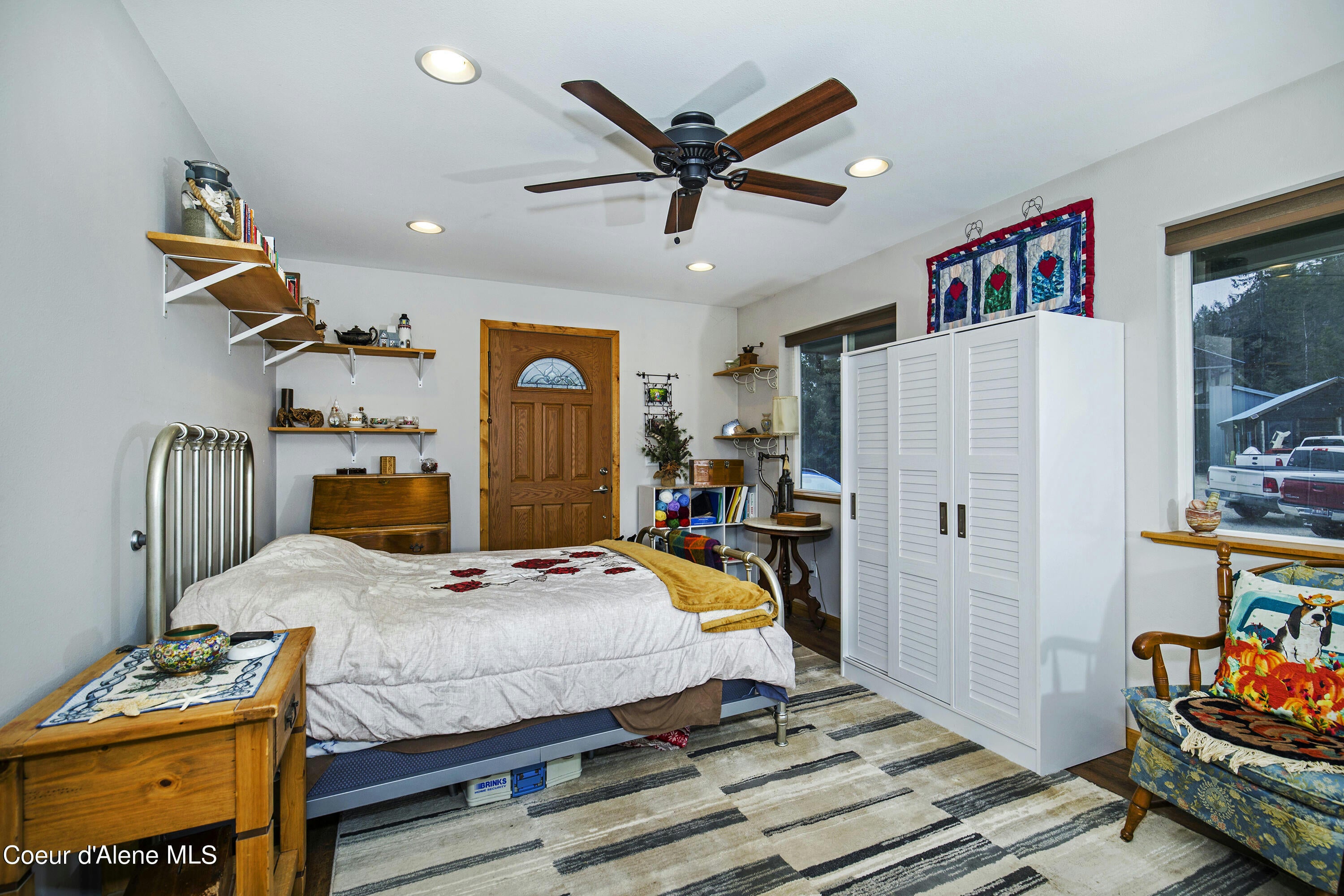 Sandpoint, Idaho, 83864, United States, ,5 BathroomsBathrooms,Residential,Pending,1769677