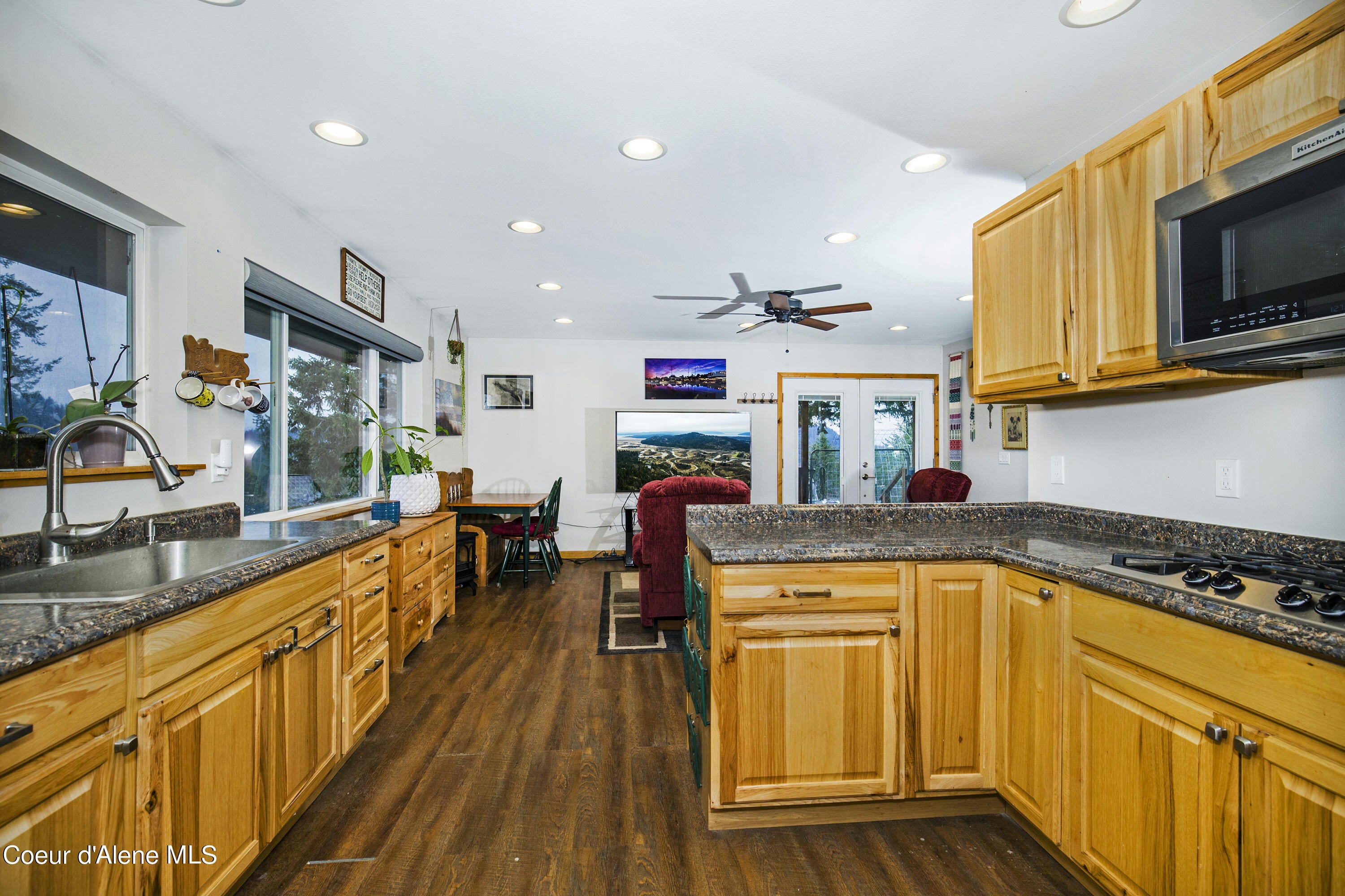 Sandpoint, Idaho, 83864, United States, ,5 BathroomsBathrooms,Residential,Pending,1769677