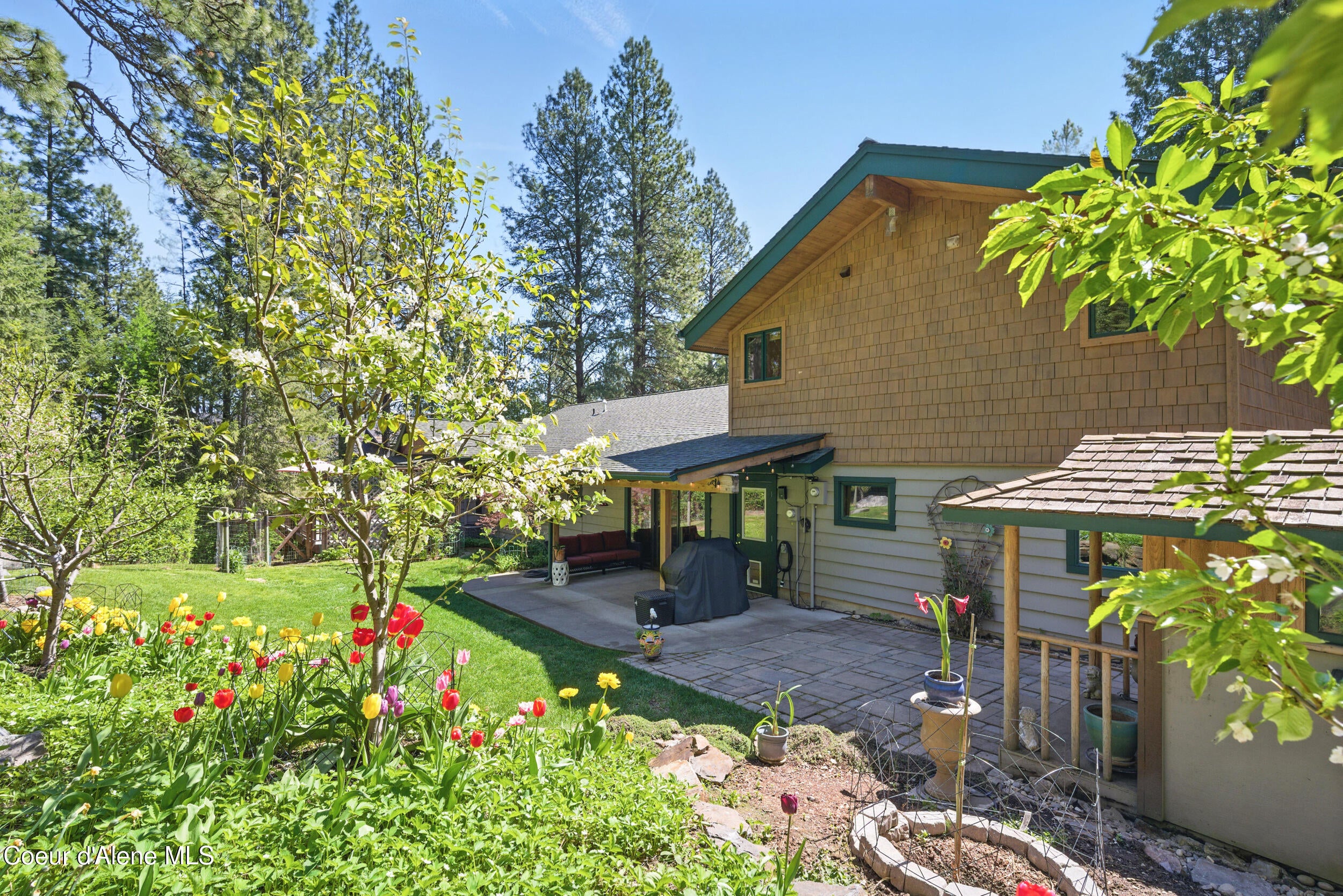 Sandpoint, Idaho, 83864, United States, 4 Bedrooms Bedrooms, ,3 BathroomsBathrooms,Residential,Active,1824574