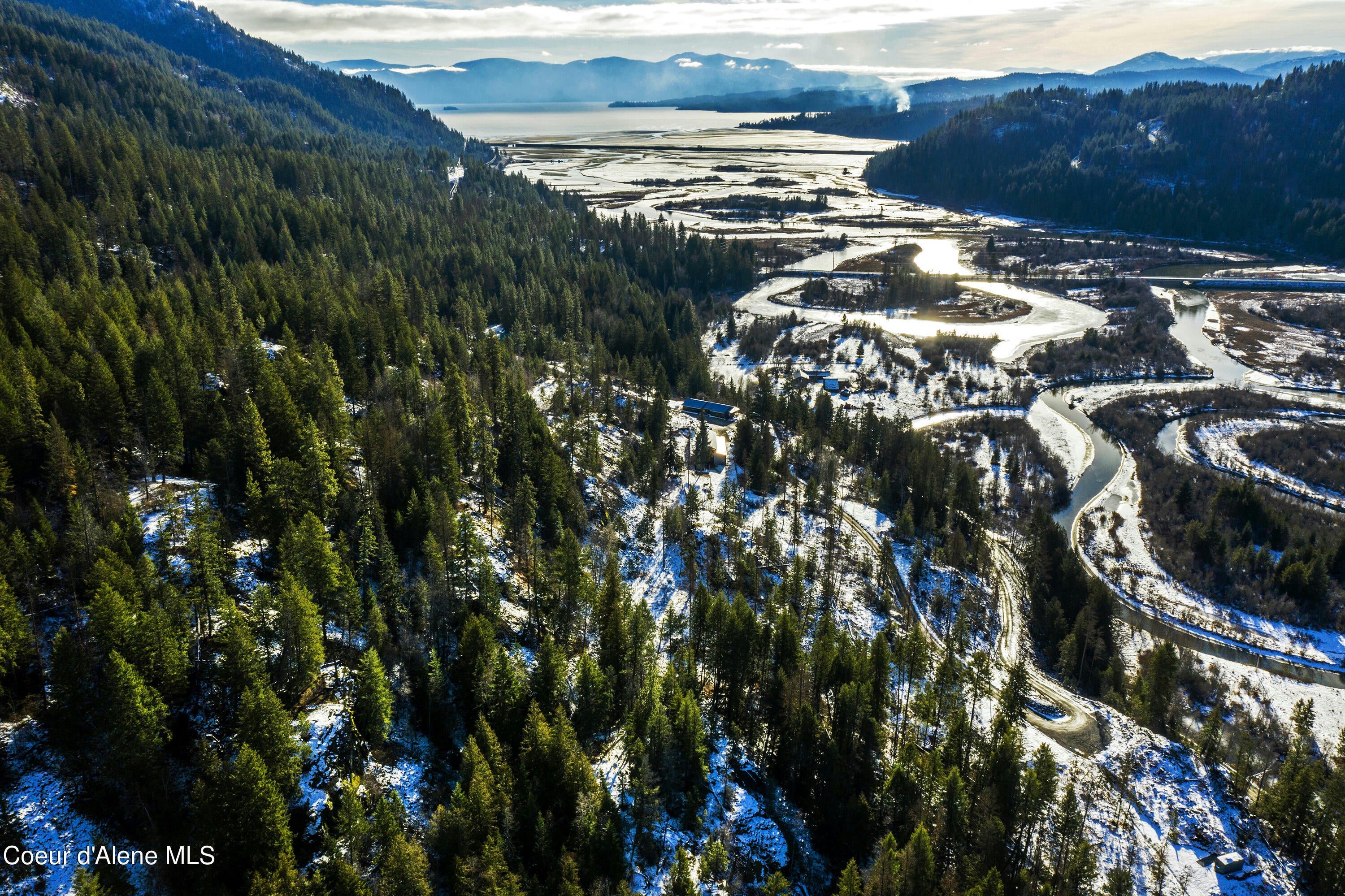 Sandpoint, Idaho, 83864, United States, ,5 BathroomsBathrooms,Residential,Pending,1769677