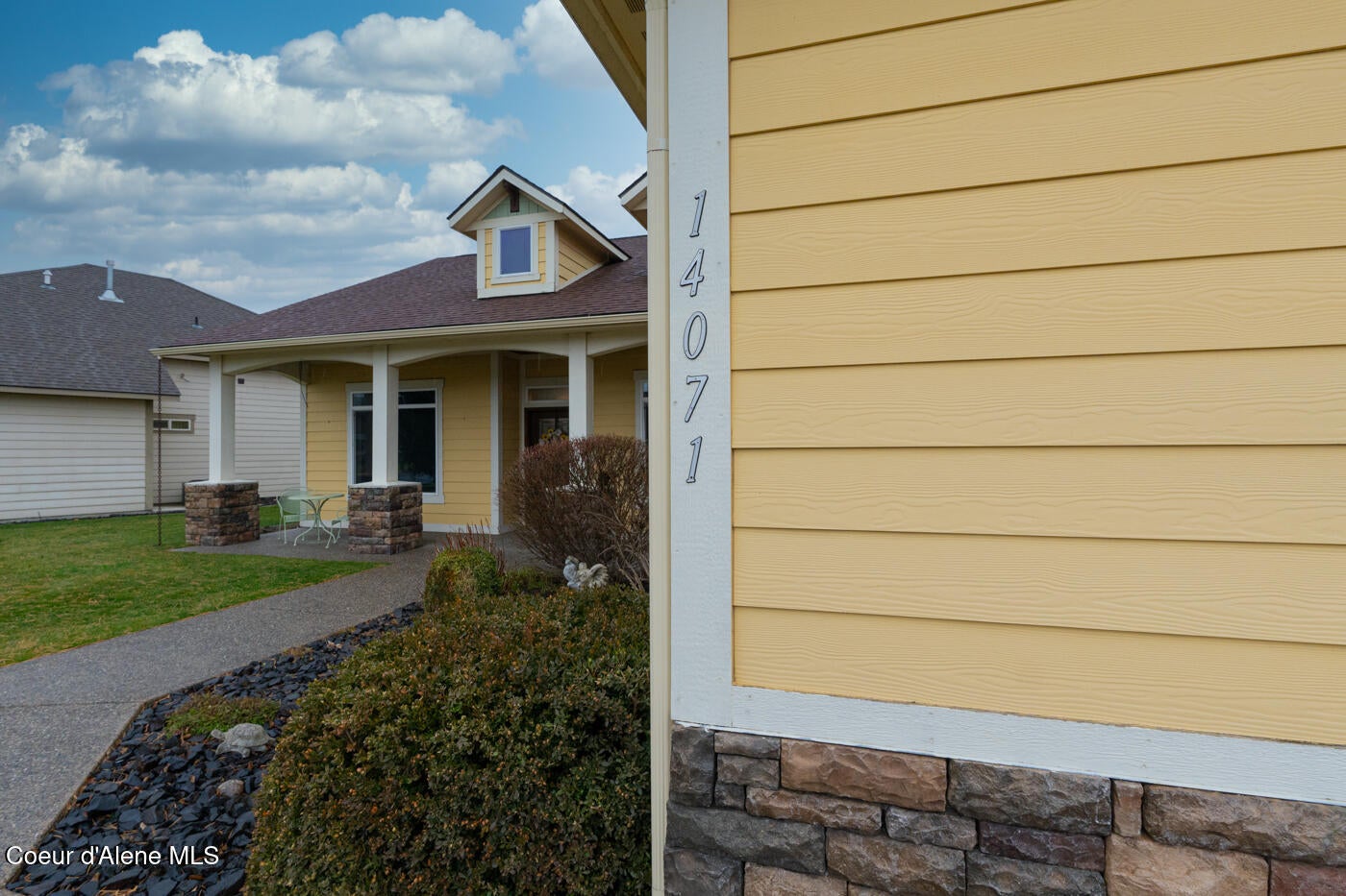 Rathdrum, Idaho, 83858, United States, 5 Bedrooms Bedrooms, ,3 BathroomsBathrooms,Residential,Active,2007246