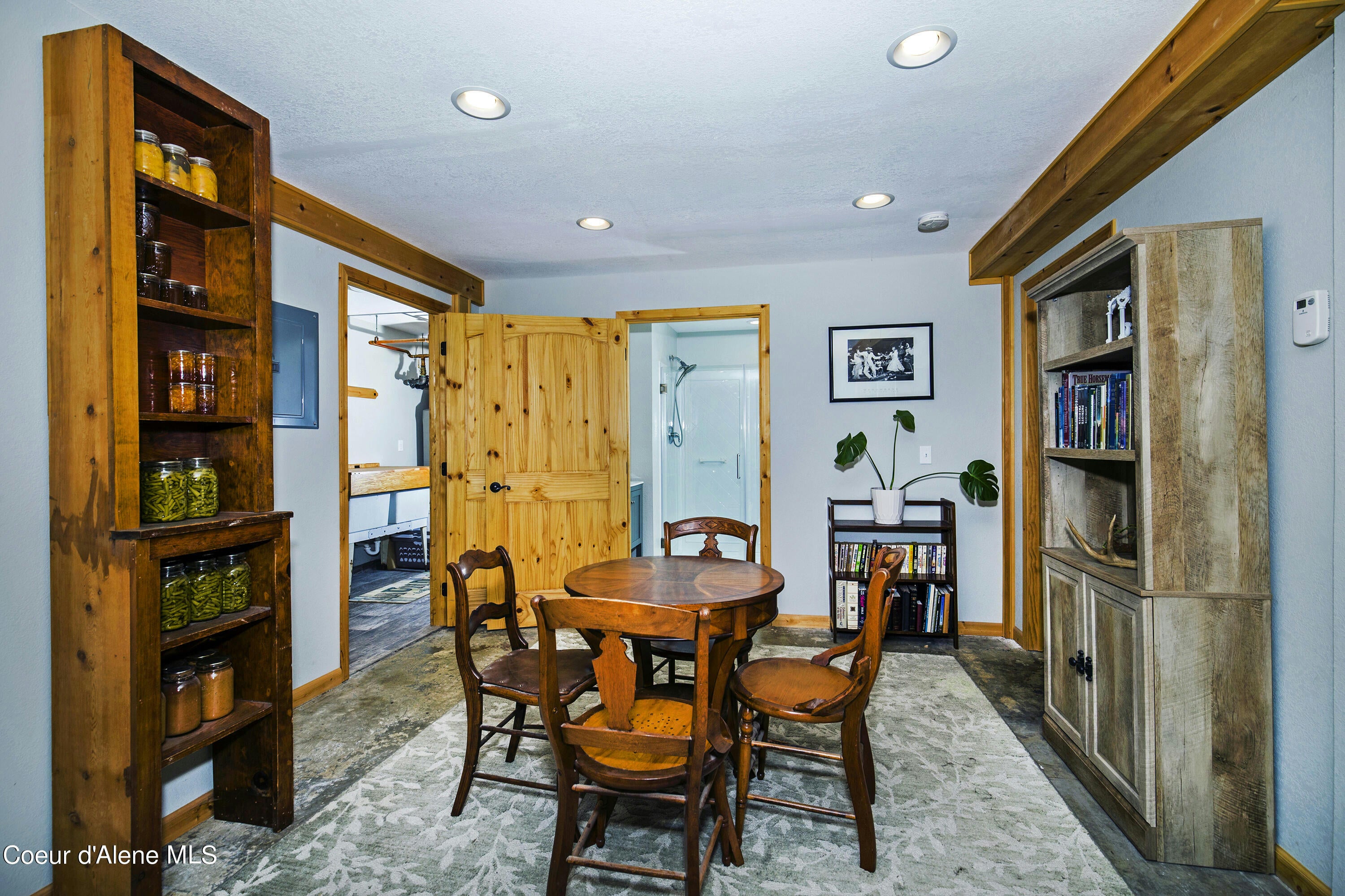 Sandpoint, Idaho, 83864, United States, ,5 BathroomsBathrooms,Residential,Pending,1769677