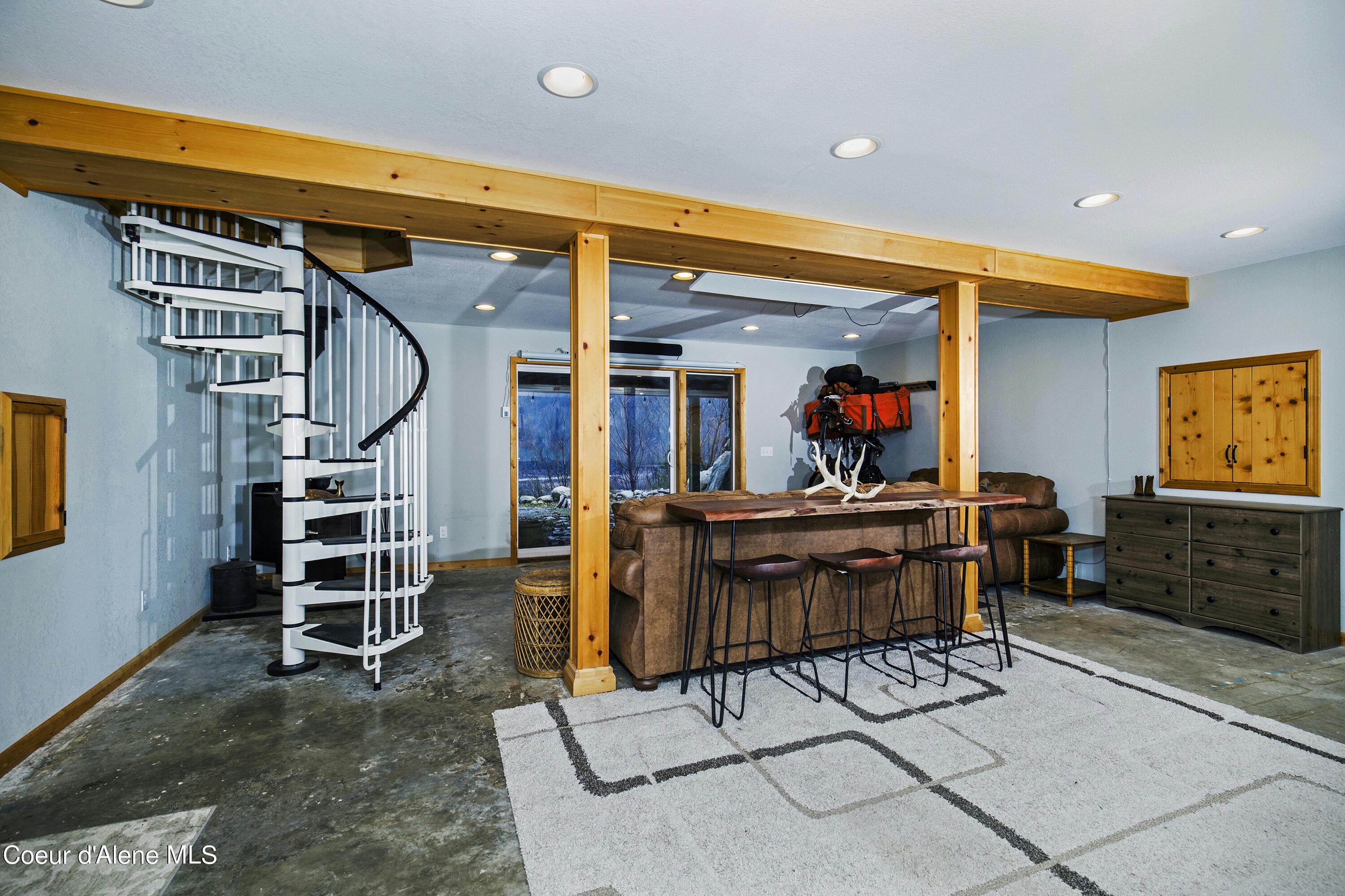 Sandpoint, Idaho, 83864, United States, ,5 BathroomsBathrooms,Residential,Pending,1769677