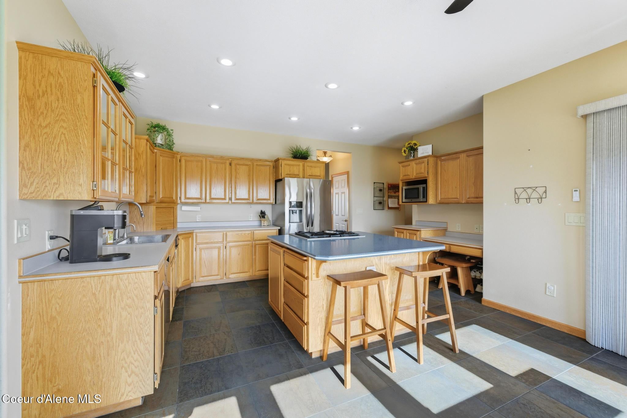 Rathdrum, Idaho, 83858, United States, 4 Bedrooms Bedrooms, ,4 BathroomsBathrooms,Residential,Active,1963415