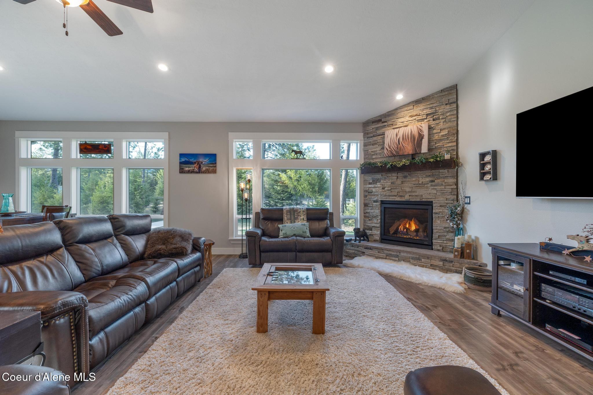 Rathdrum, Idaho, 83858, United States, 3 Bedrooms Bedrooms, ,3 BathroomsBathrooms,Residential,Active,1773526