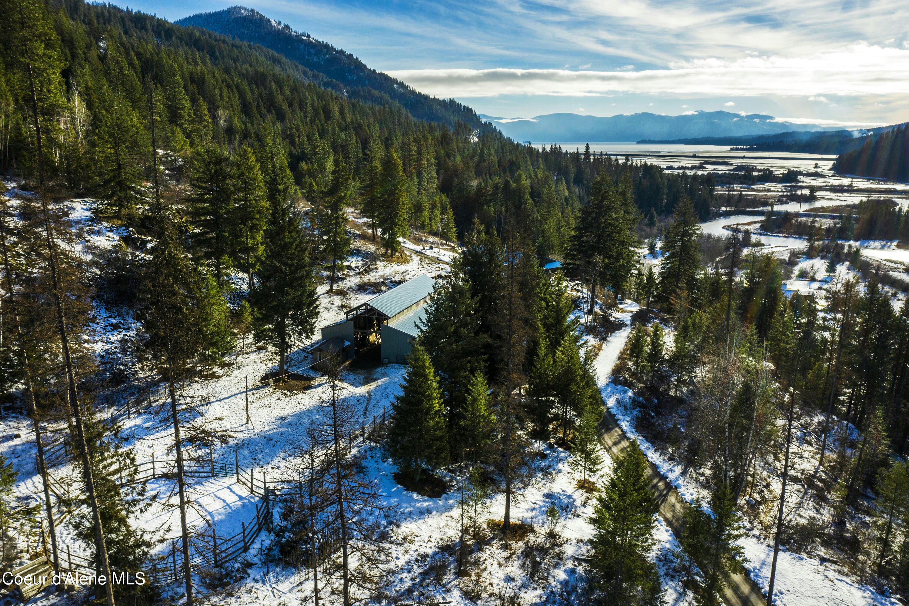 Sandpoint, Idaho, 83864, United States, ,5 BathroomsBathrooms,Residential,Pending,1769677