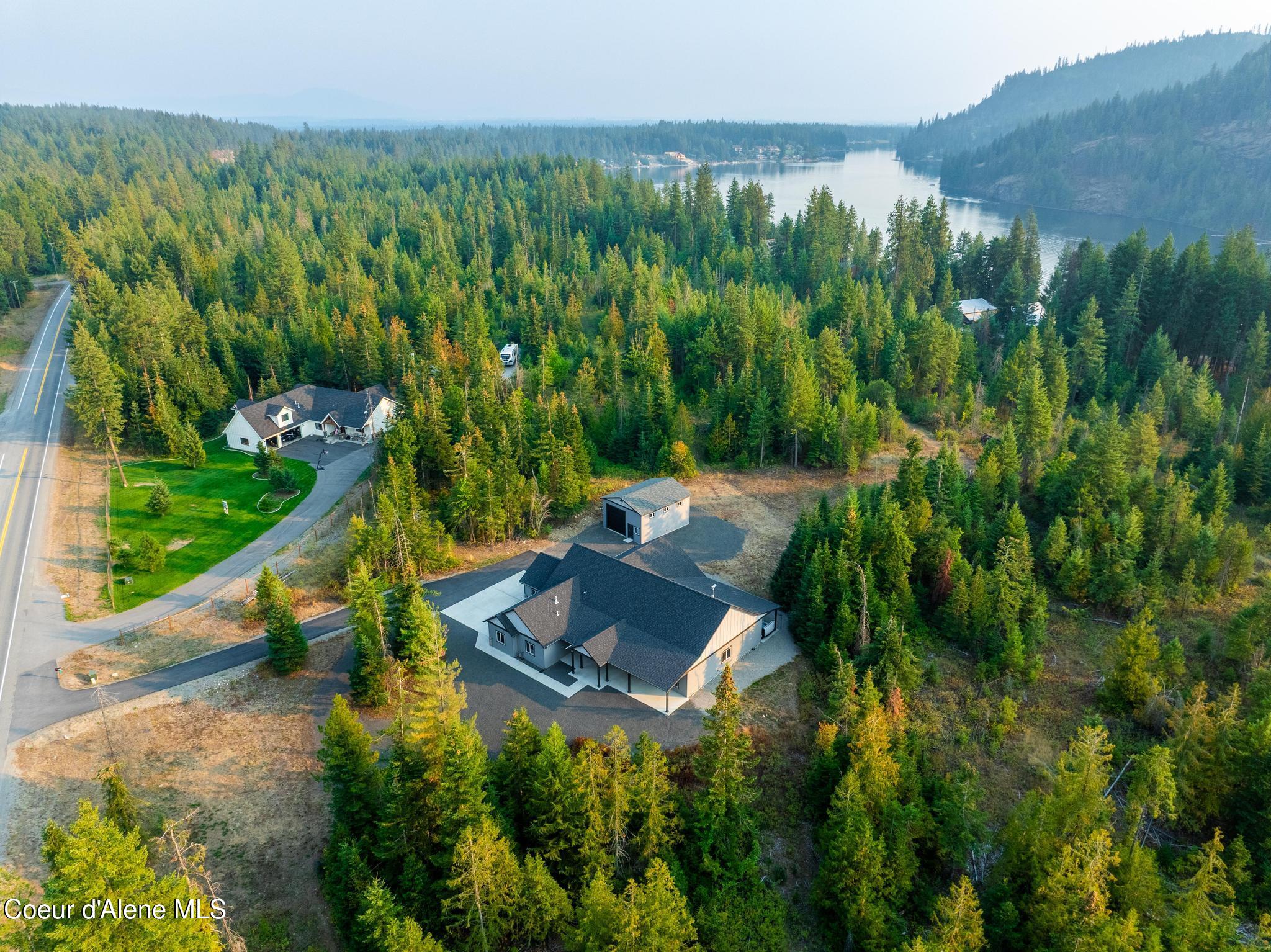 Rathdrum, Idaho, 83858, United States, 5 Bedrooms Bedrooms, ,3 BathroomsBathrooms,Residential,Active,1941134