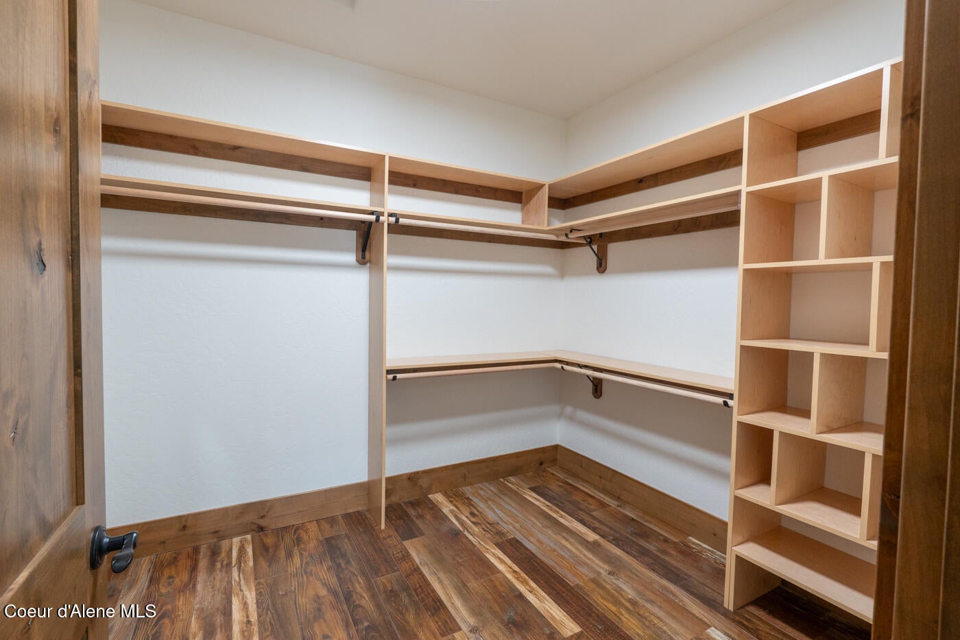 Sandpoint, Idaho, 83864, United States, 3 Bedrooms Bedrooms, ,3 BathroomsBathrooms,Residential,Active,1945083