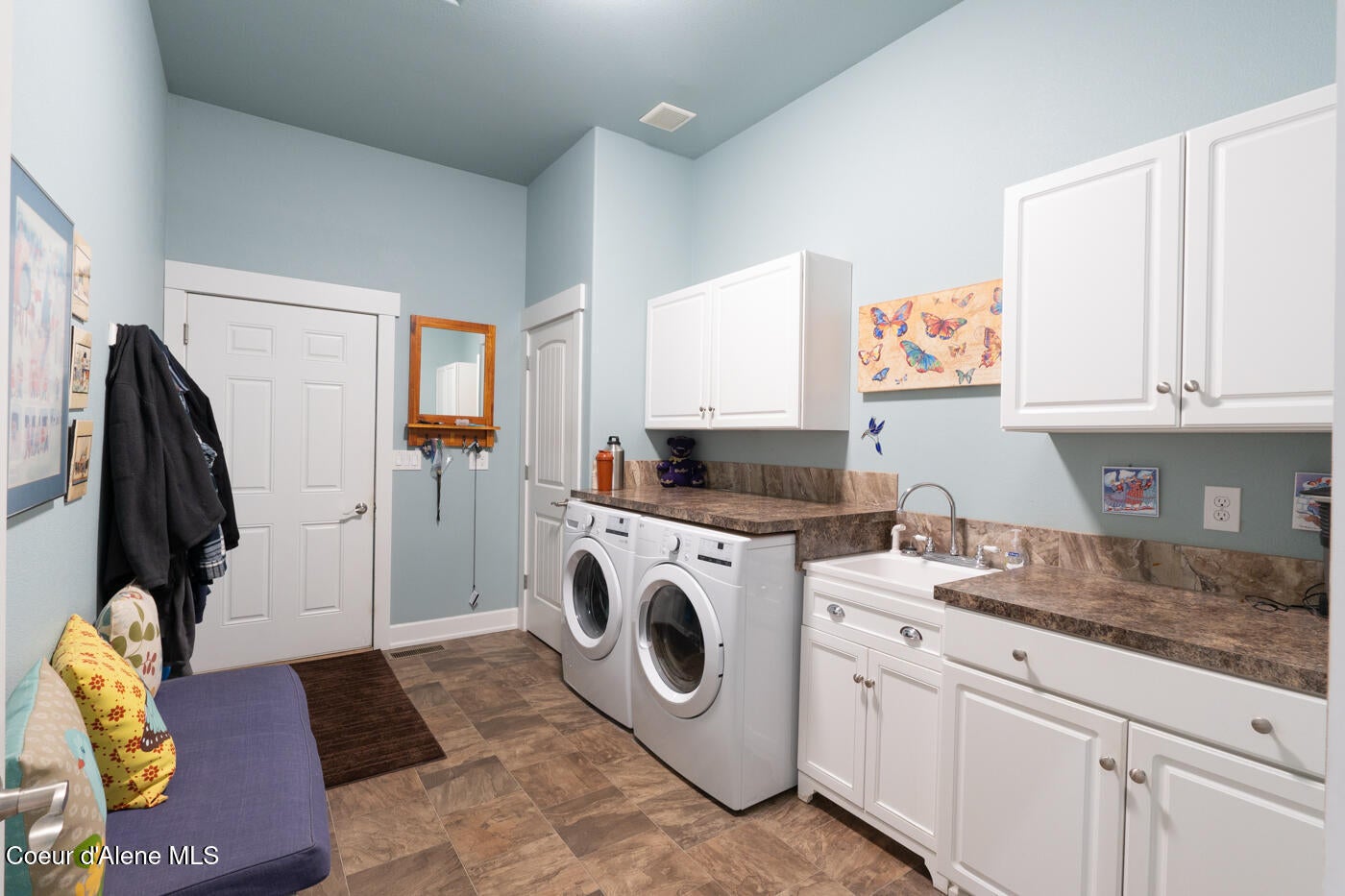 Rathdrum, Idaho, 83858, United States, 5 Bedrooms Bedrooms, ,3 BathroomsBathrooms,Residential,Active,2007246