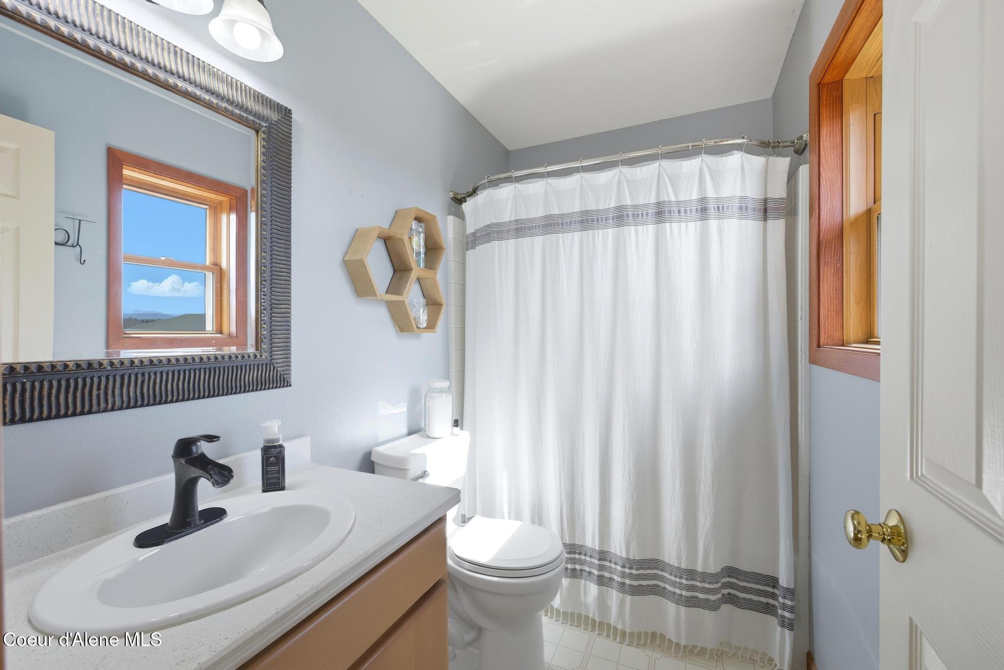 Rathdrum, Idaho, 83858, United States, 4 Bedrooms Bedrooms, ,4 BathroomsBathrooms,Residential,Active,1963415