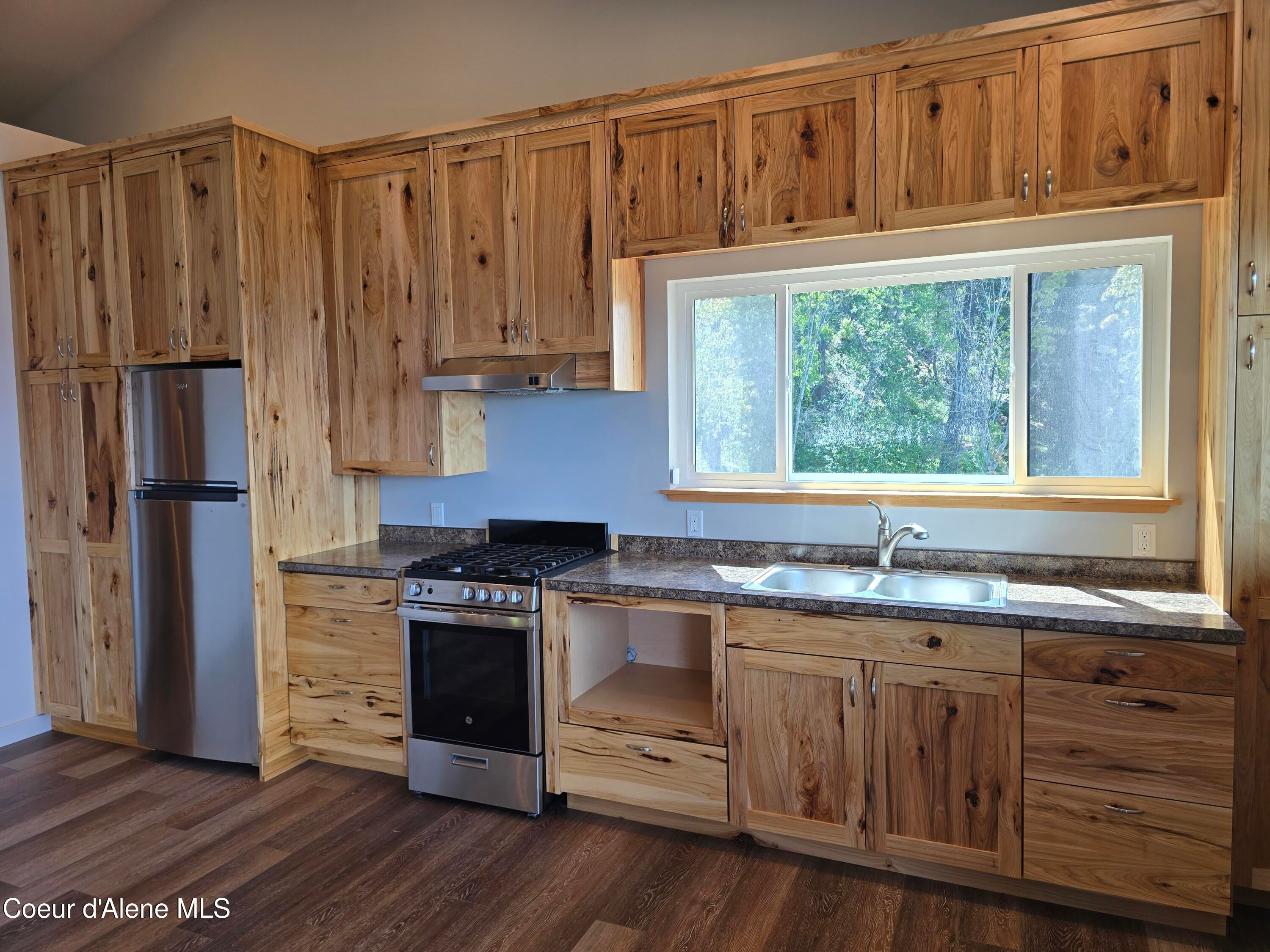 Hope, Idaho, 83836, United States, 3 Bedrooms Bedrooms, ,2 BathroomsBathrooms,Residential,Active,1778763