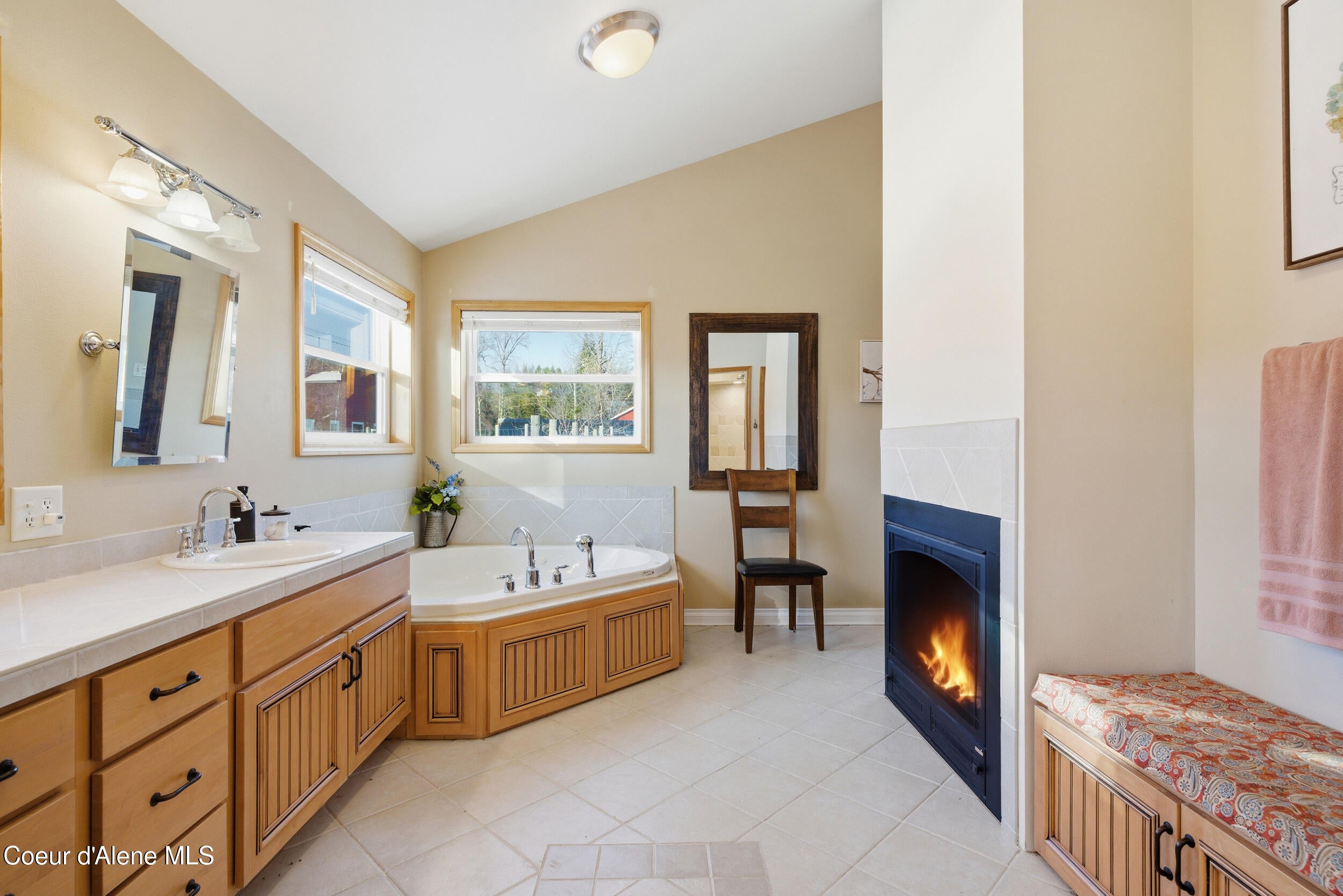 Sandpoint, Idaho, 83864, United States, 5 Bedrooms Bedrooms, ,5 BathroomsBathrooms,Residential,Active,2013917