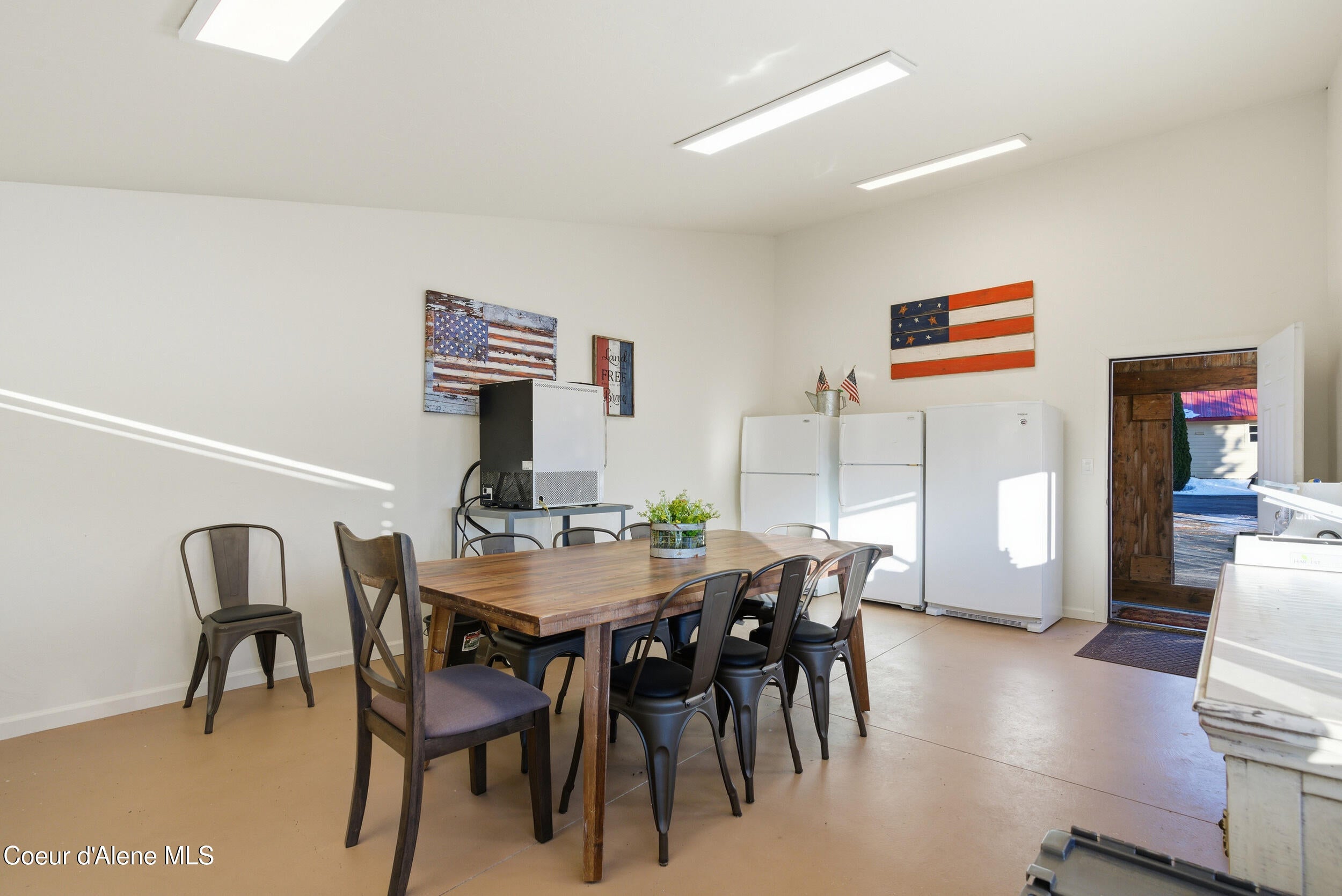 Sandpoint, Idaho, 83864, United States, 5 Bedrooms Bedrooms, ,5 BathroomsBathrooms,Residential,Active,2013917