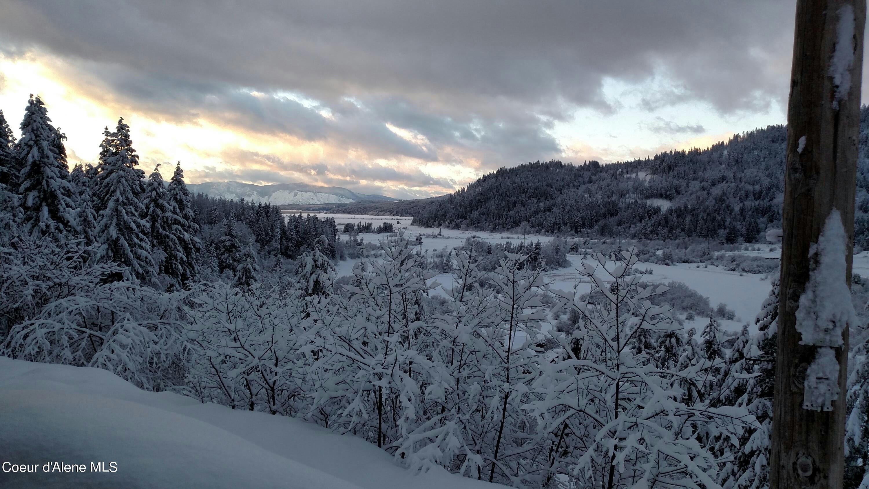 Sandpoint, Idaho, 83864, United States, ,5 BathroomsBathrooms,Residential,Pending,1769677