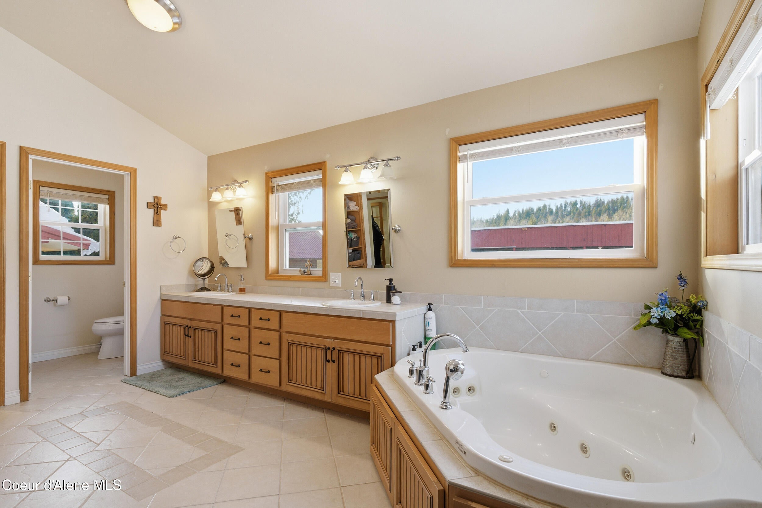 Sandpoint, Idaho, 83864, United States, 5 Bedrooms Bedrooms, ,5 BathroomsBathrooms,Residential,Active,2013917