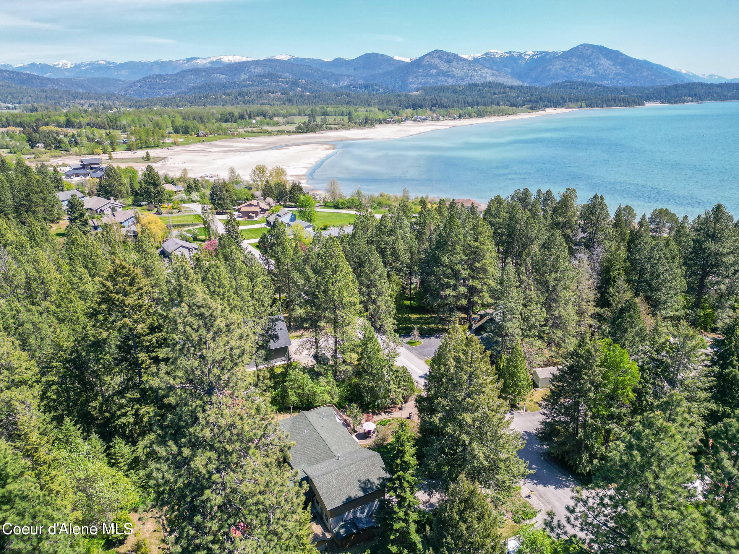 Sandpoint, Idaho, 83864, United States, 4 Bedrooms Bedrooms, ,3 BathroomsBathrooms,Residential,Active,1824574