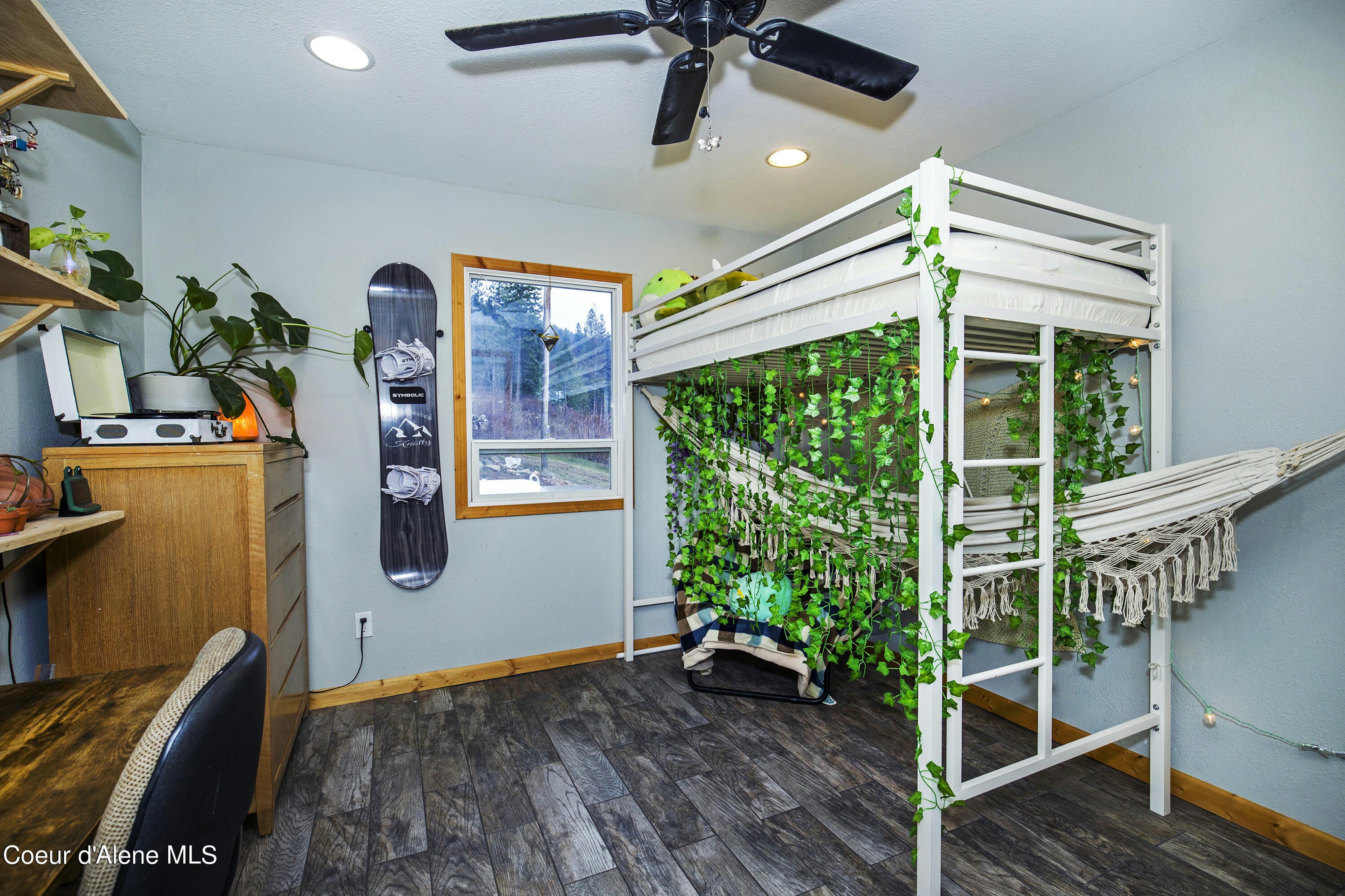 Sandpoint, Idaho, 83864, United States, ,5 BathroomsBathrooms,Residential,Pending,1769677