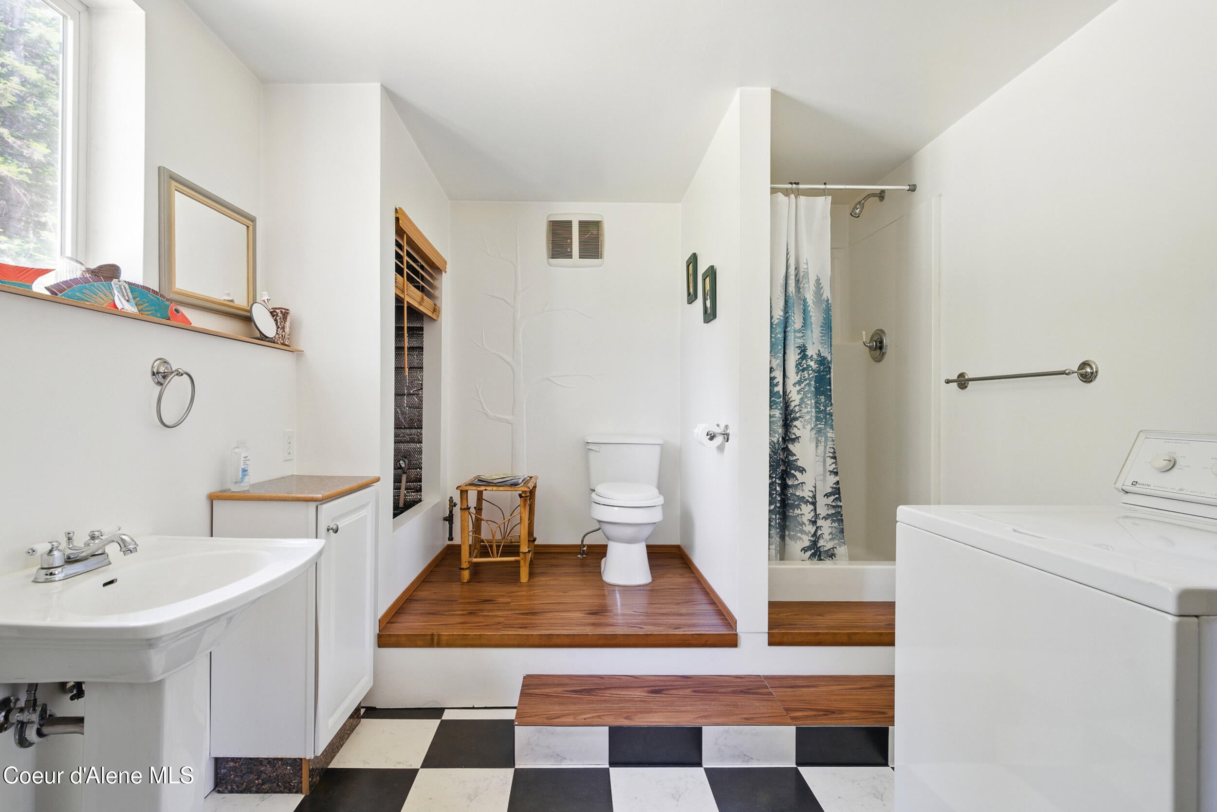 Athol, Idaho, 83801, United States, 2 Bedrooms Bedrooms, ,1 BathroomBathrooms,Residential,Active,1900198
