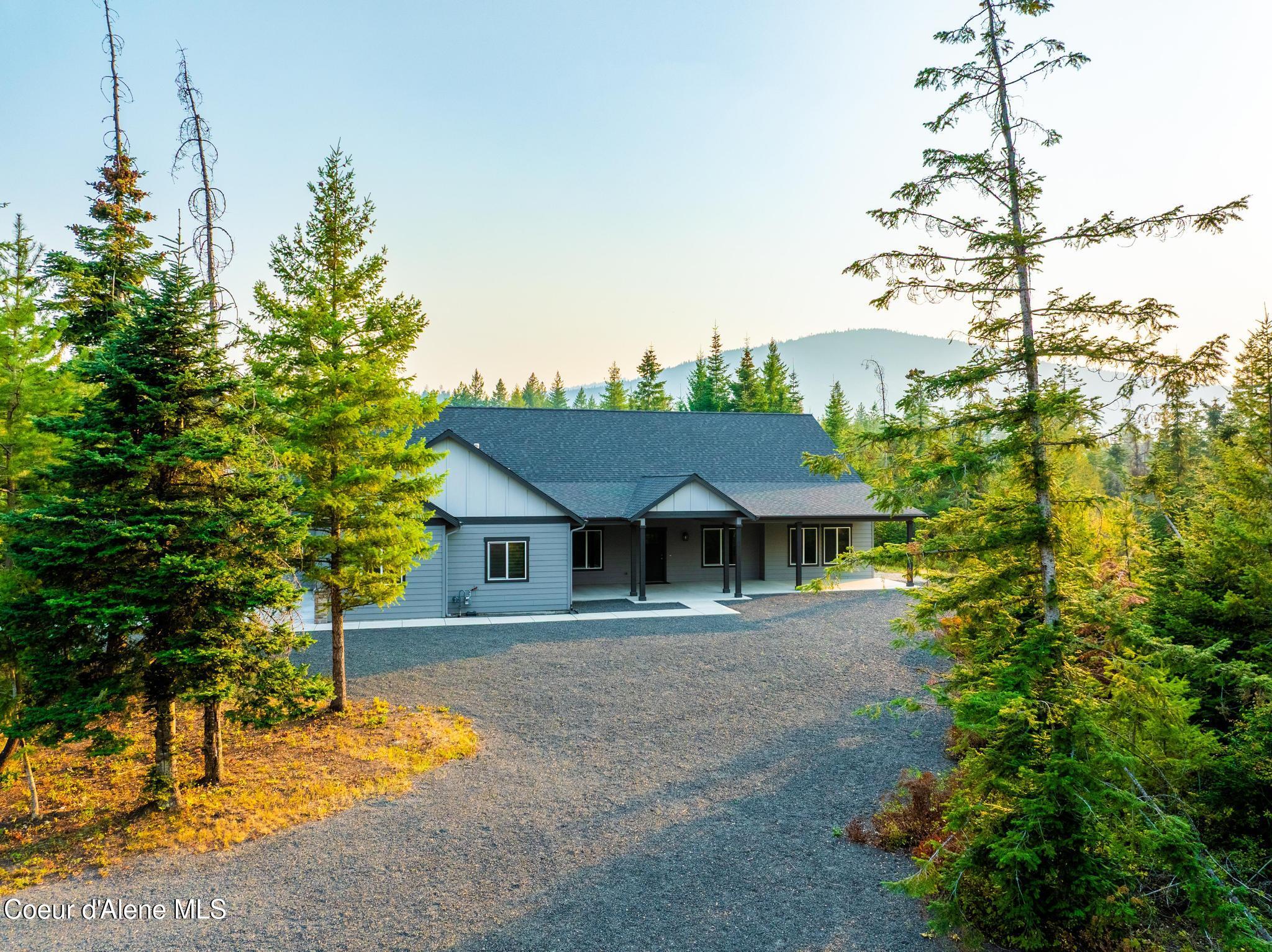 Rathdrum, Idaho, 83858, United States, 5 Bedrooms Bedrooms, ,3 BathroomsBathrooms,Residential,Active,1941134