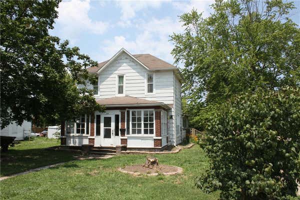 100 W 7TH ST, SAINT ELMO, IL 62458 - Image 1