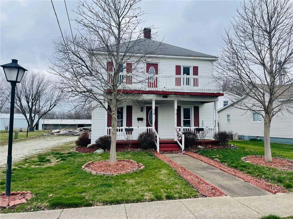 108 S 4TH ST, ALTAMONT, IL 62411, photo 1 of 14