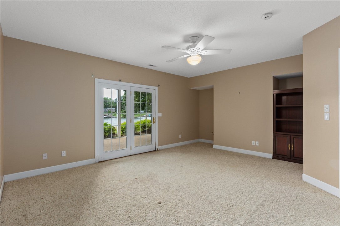 Effingham, Illinois, 62401, United States, 4 Bedrooms Bedrooms, ,4 BathroomsBathrooms,Residential,Active,1909667