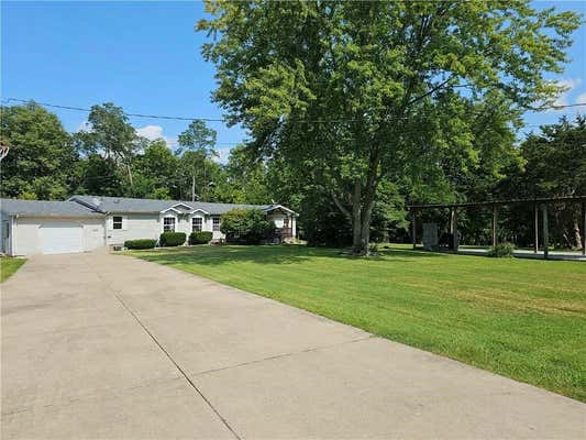 10610 N 10TH ST, CASEY, IL 62420 - Image 1