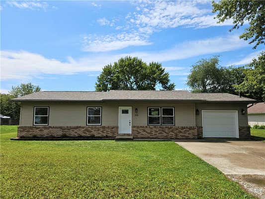 305 NE 14TH ST, CASEY, IL 62420 - Image 1