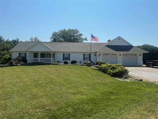 822 HANLEY ST, RAMSEY, IL 62080 - Image 1