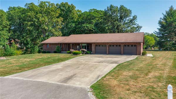 16164 N COUNTRY ESTATES RD, EFFINGHAM, IL 62401 - Image 1