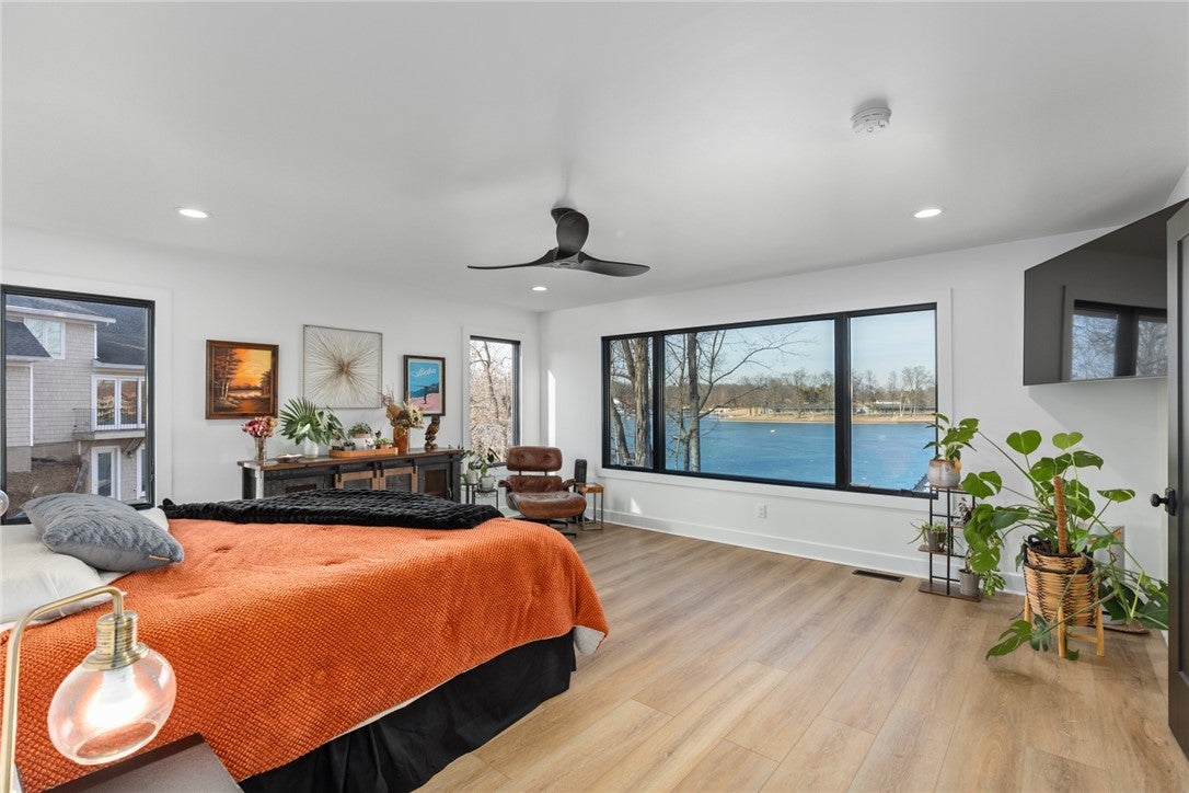 Effingham, Illinois, 62401, United States, 4 Bedrooms Bedrooms, ,5 BathroomsBathrooms,Residential,Active,1967129