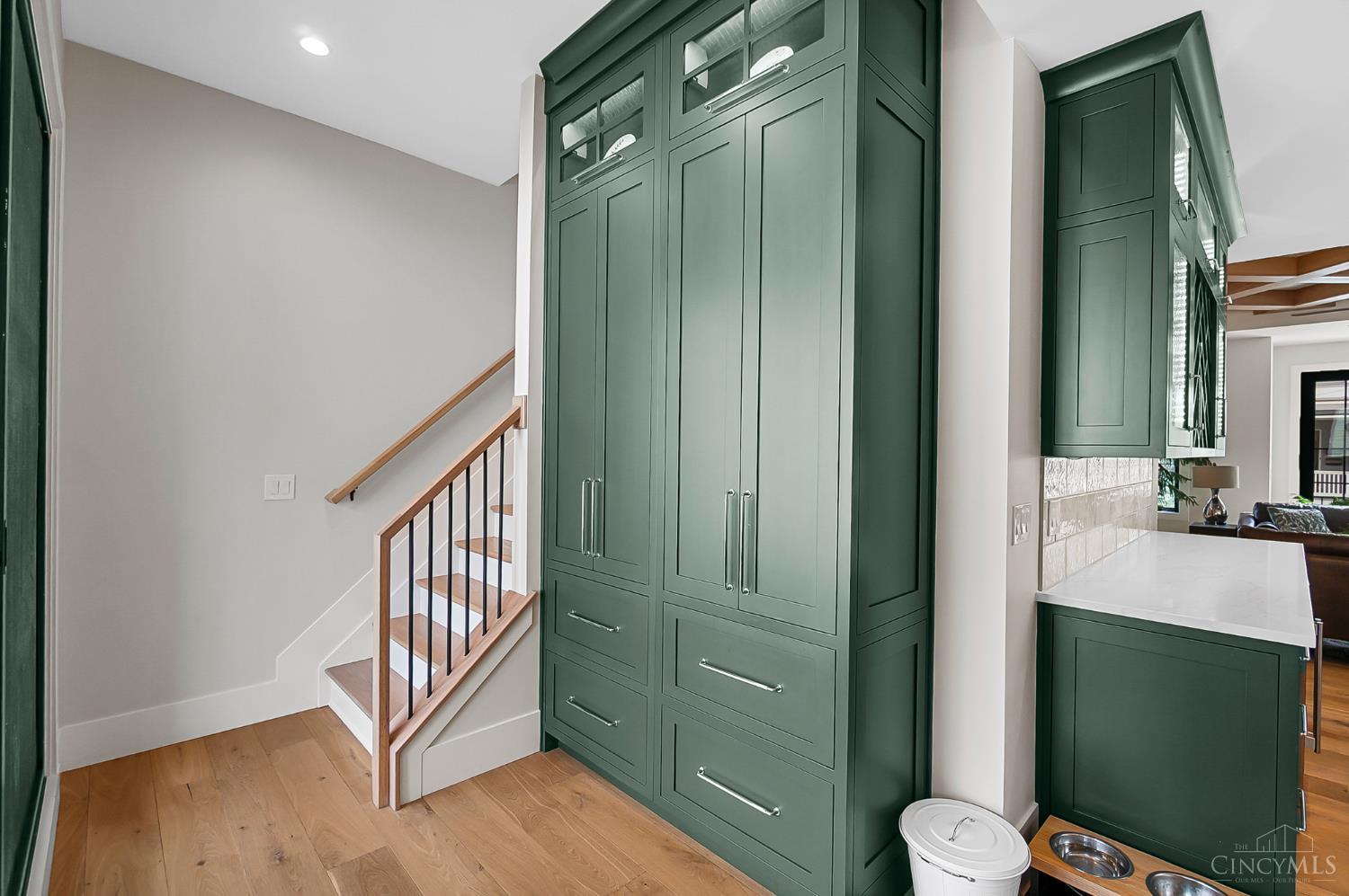 Cincinnati, Ohio, 45202, United States, 3 Bedrooms Bedrooms, ,4 BathroomsBathrooms,Residential,Active,1922745