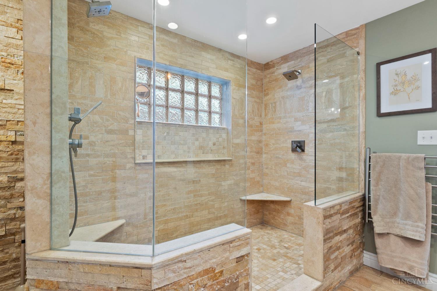 West Chester, Ohio, 45011, United States, 4 Bedrooms Bedrooms, ,6 BathroomsBathrooms,Residential,Active,1987249