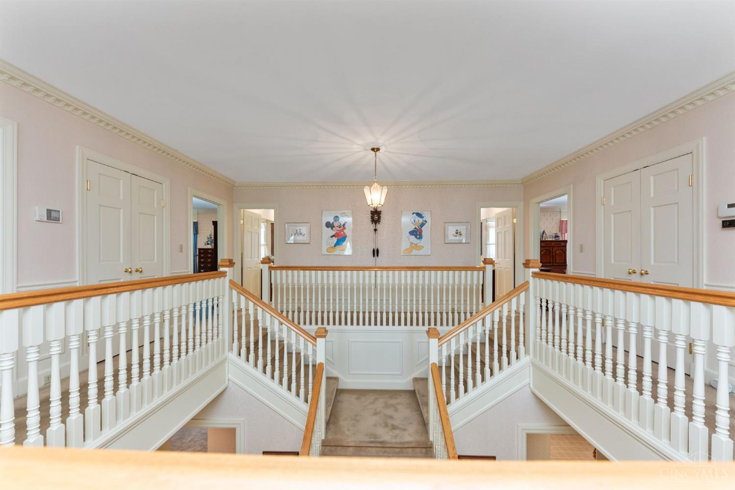 Evendale, Ohio, 45241, United States, 4 Bedrooms Bedrooms, ,4 BathroomsBathrooms,Residential,Active,1920230